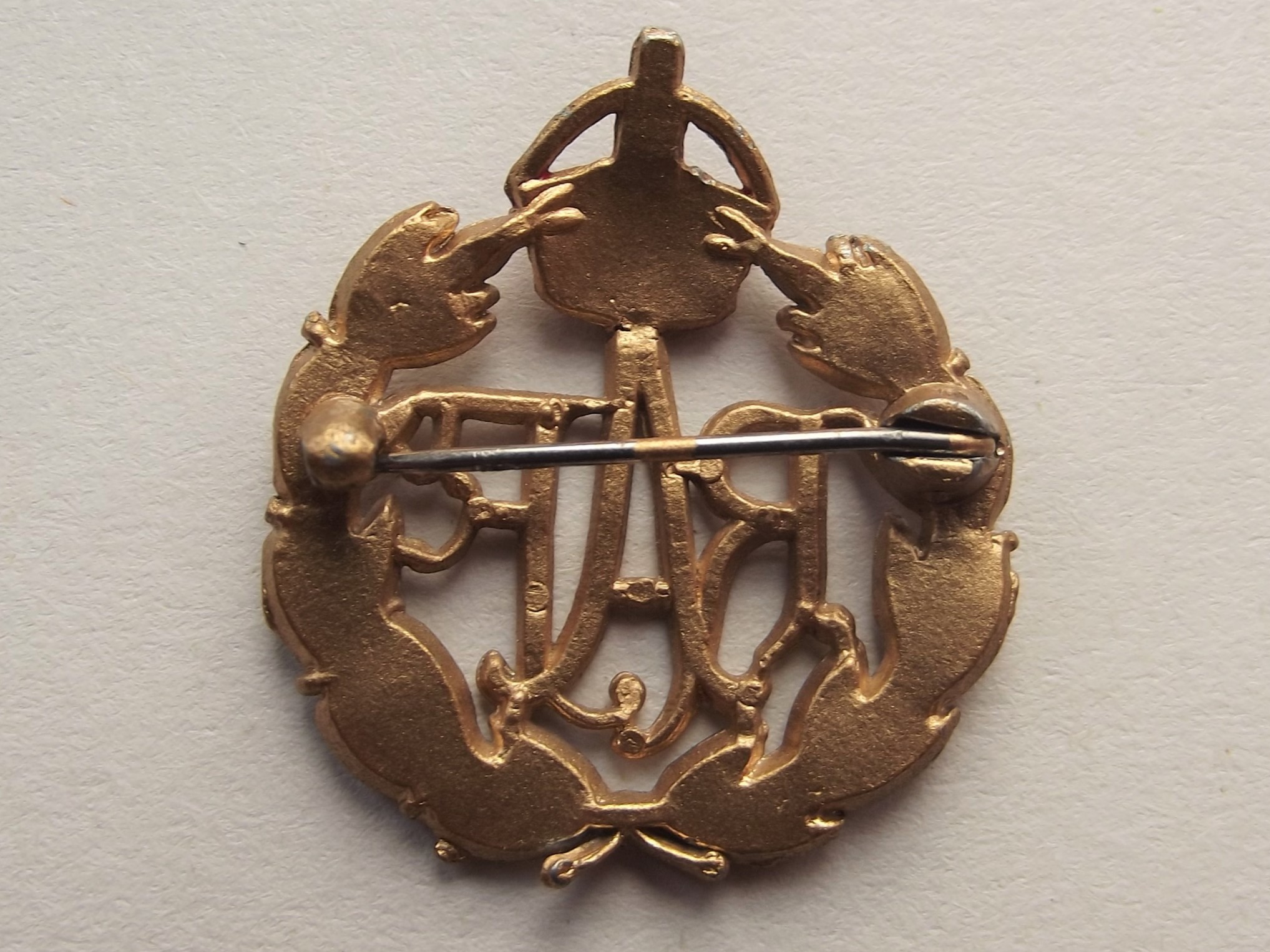 WW2 R.A.F SWEETHEART BADGE