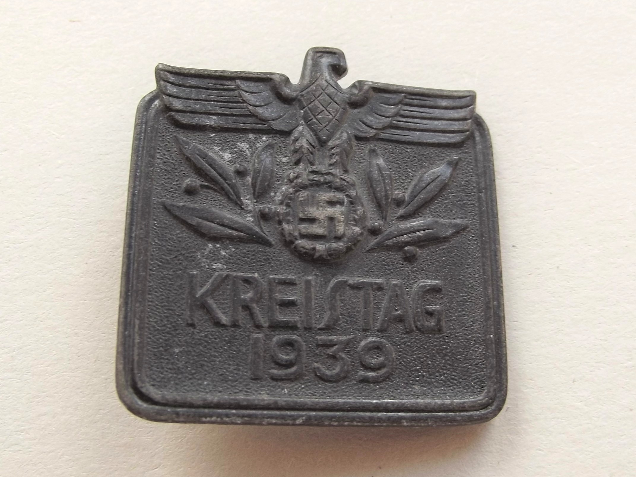 GERMAN KREISTAG 1939 BADGE RZM M9/7