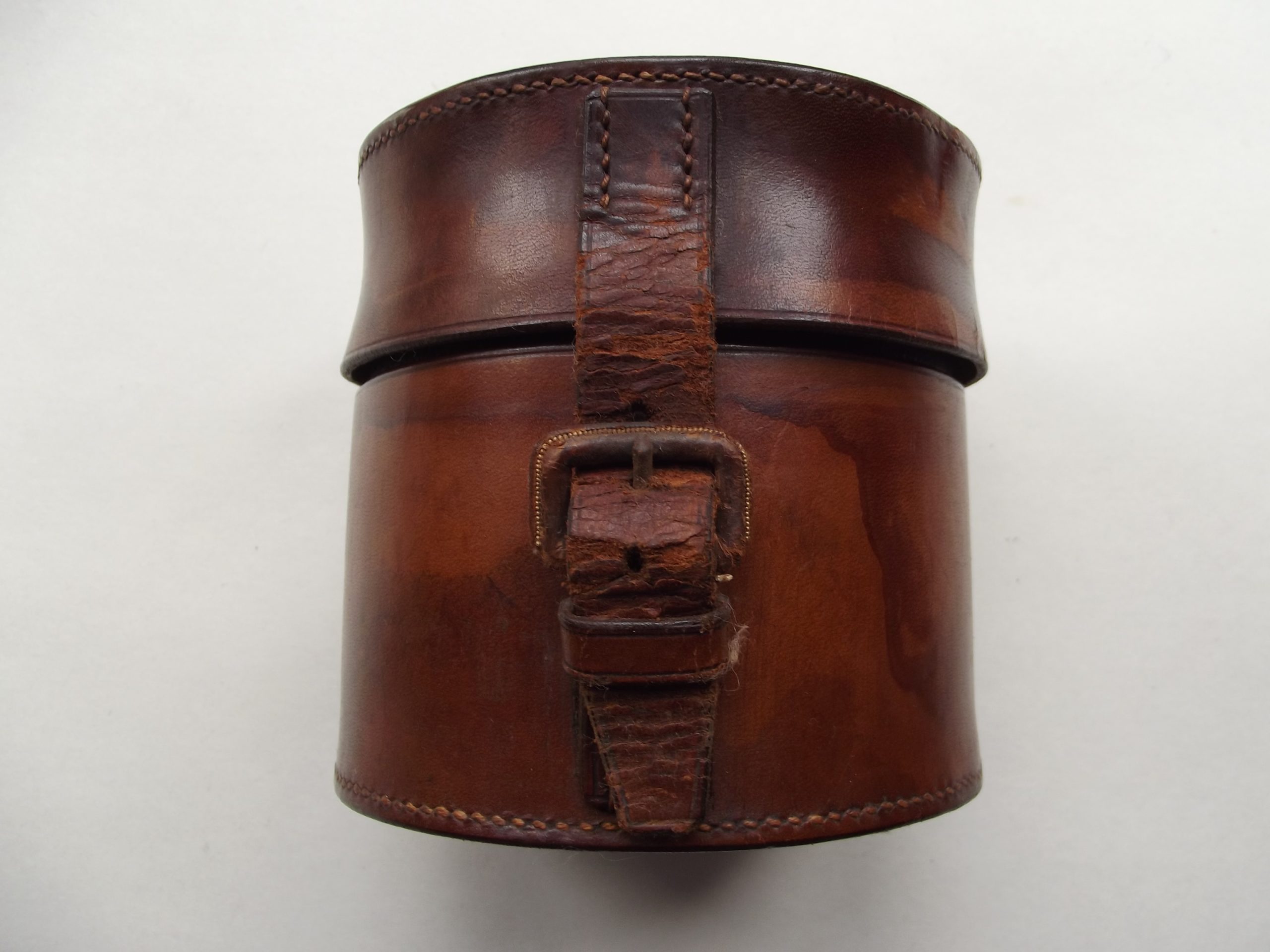 WW1 OFFICERS CAMPAIGN STOVE & FITTED LEATHER CASE