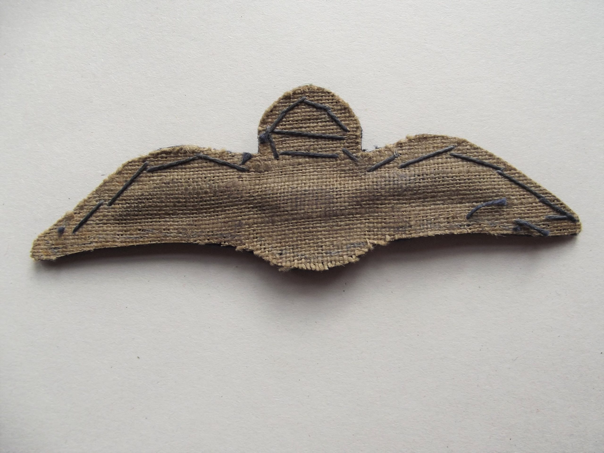 WW2 R.A.A.F PILOTS PADDED WING BREVET