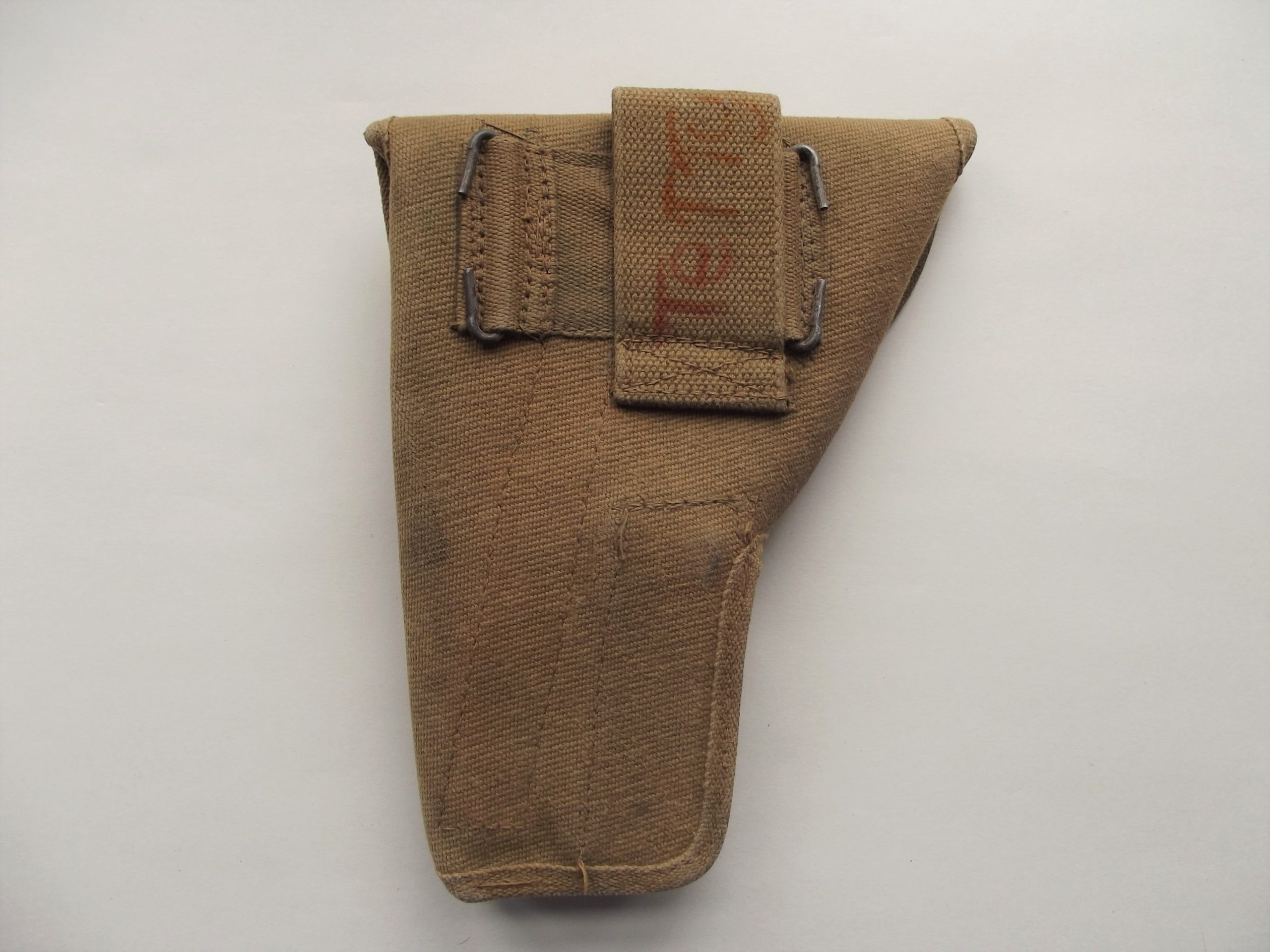 WW2 CANADIAN BROWNING HI-POWER INGLIS HOLSTER DATED 1945