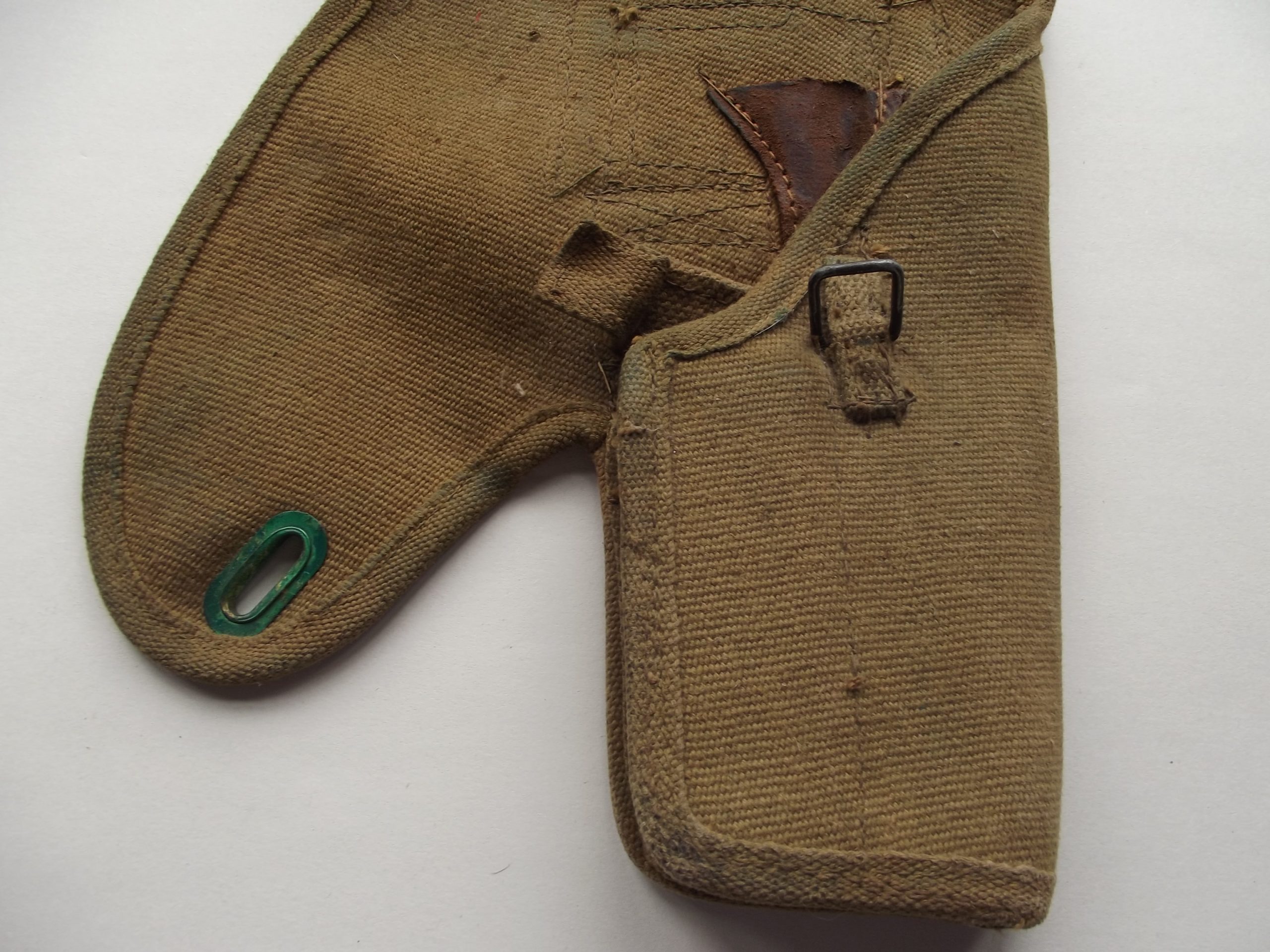 WW2 CANADIAN BROWNING HI-POWER INGLIS HOLSTER DATED 1945