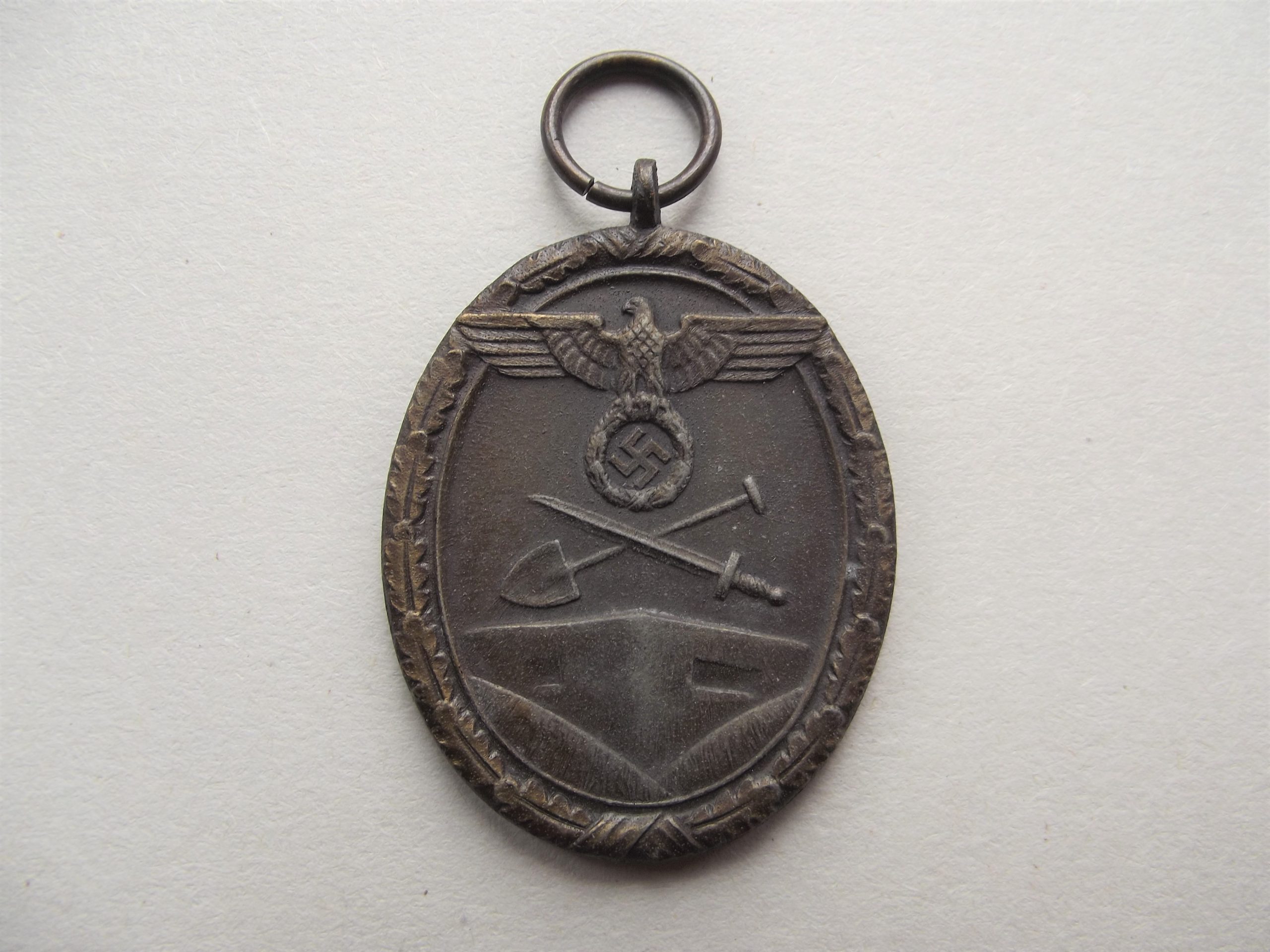 WW2 GERMAN WEST WALL MEDAL & PACKET