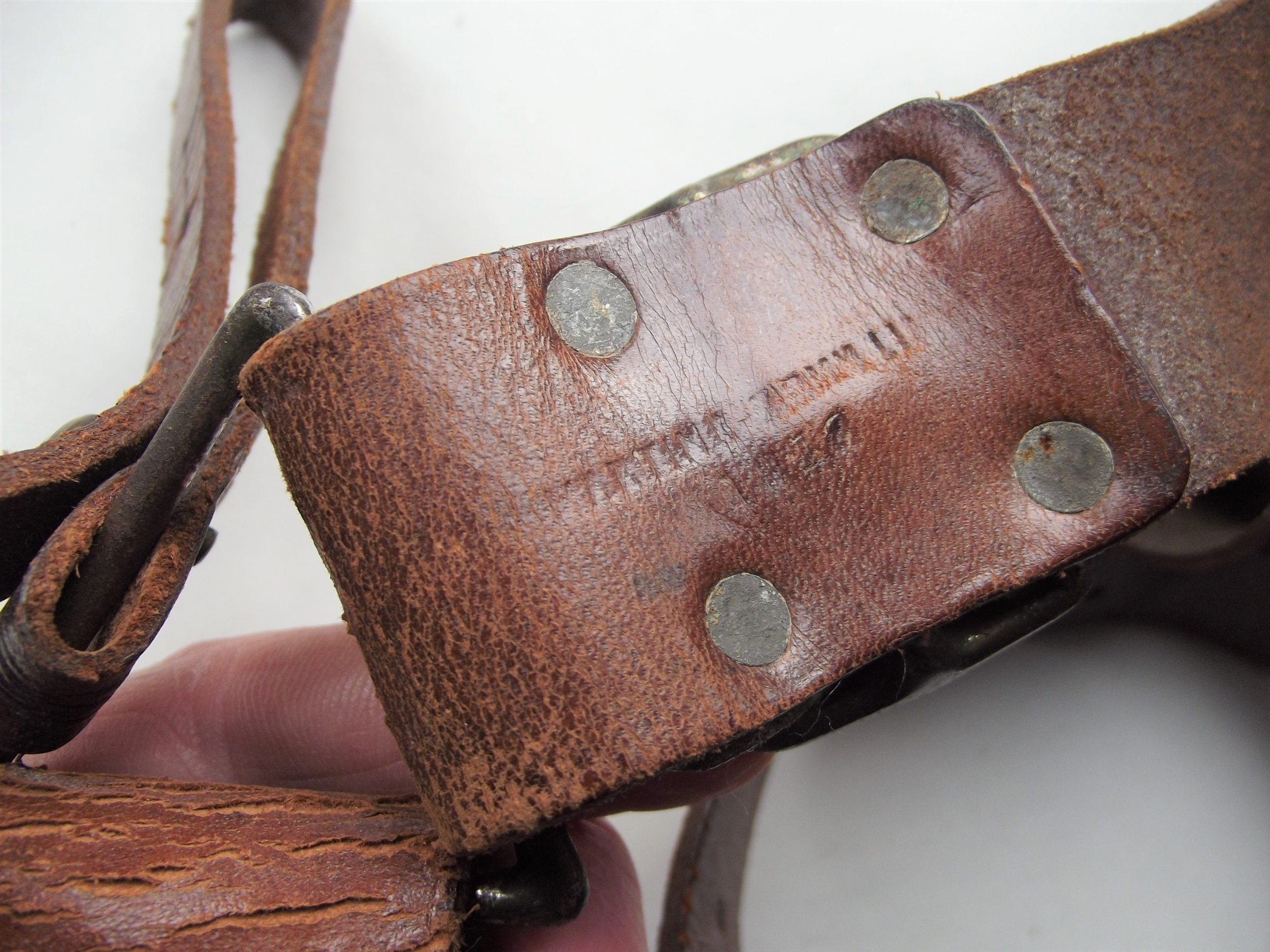 WW1 BRITISH ARMY FIVE POCKET LEATHER BANDOLIER DATED 1914