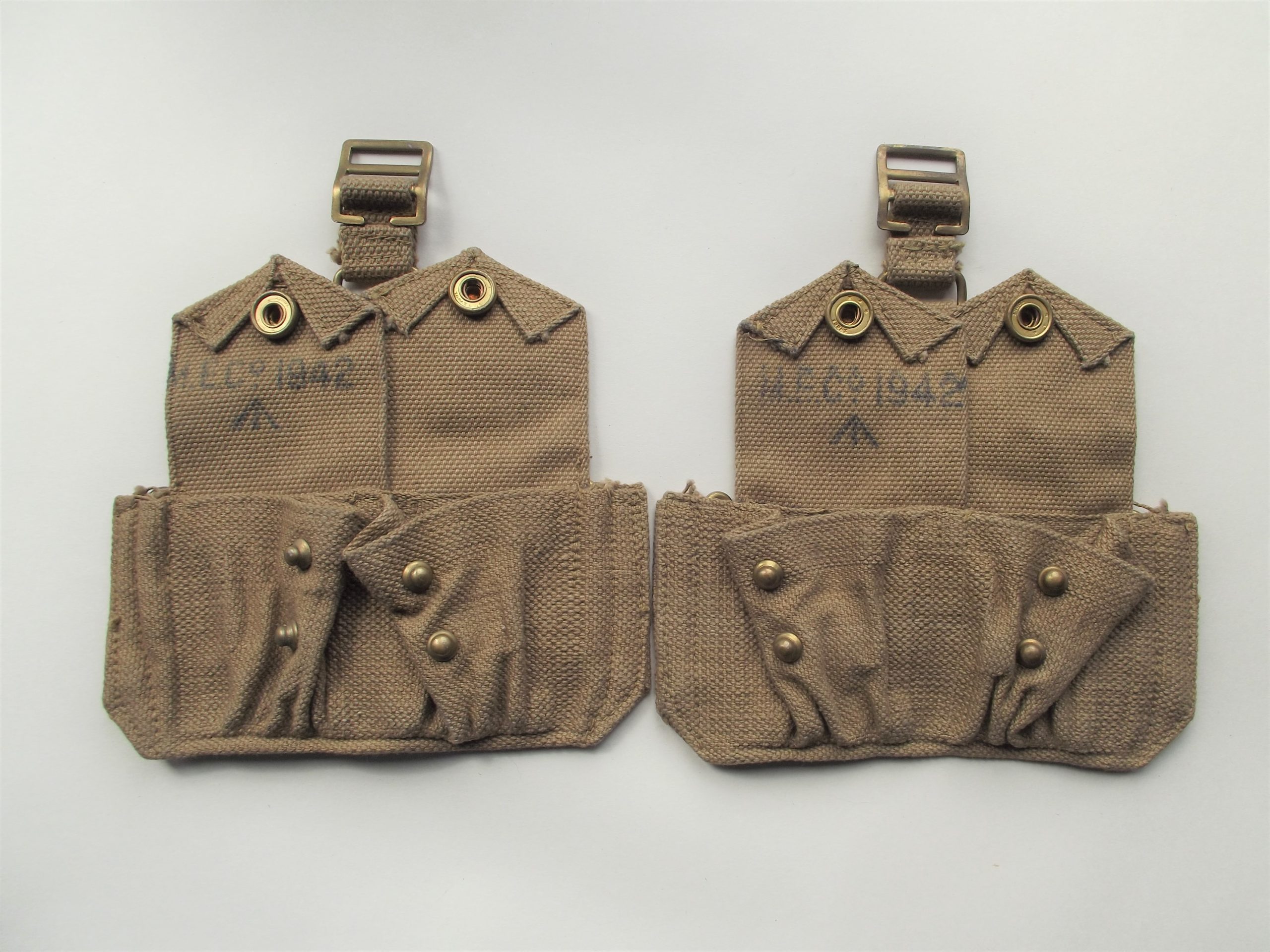 WW2 37 PTN WEBBING AMMUNITION POUCHES DATED 1942 M.E.Co