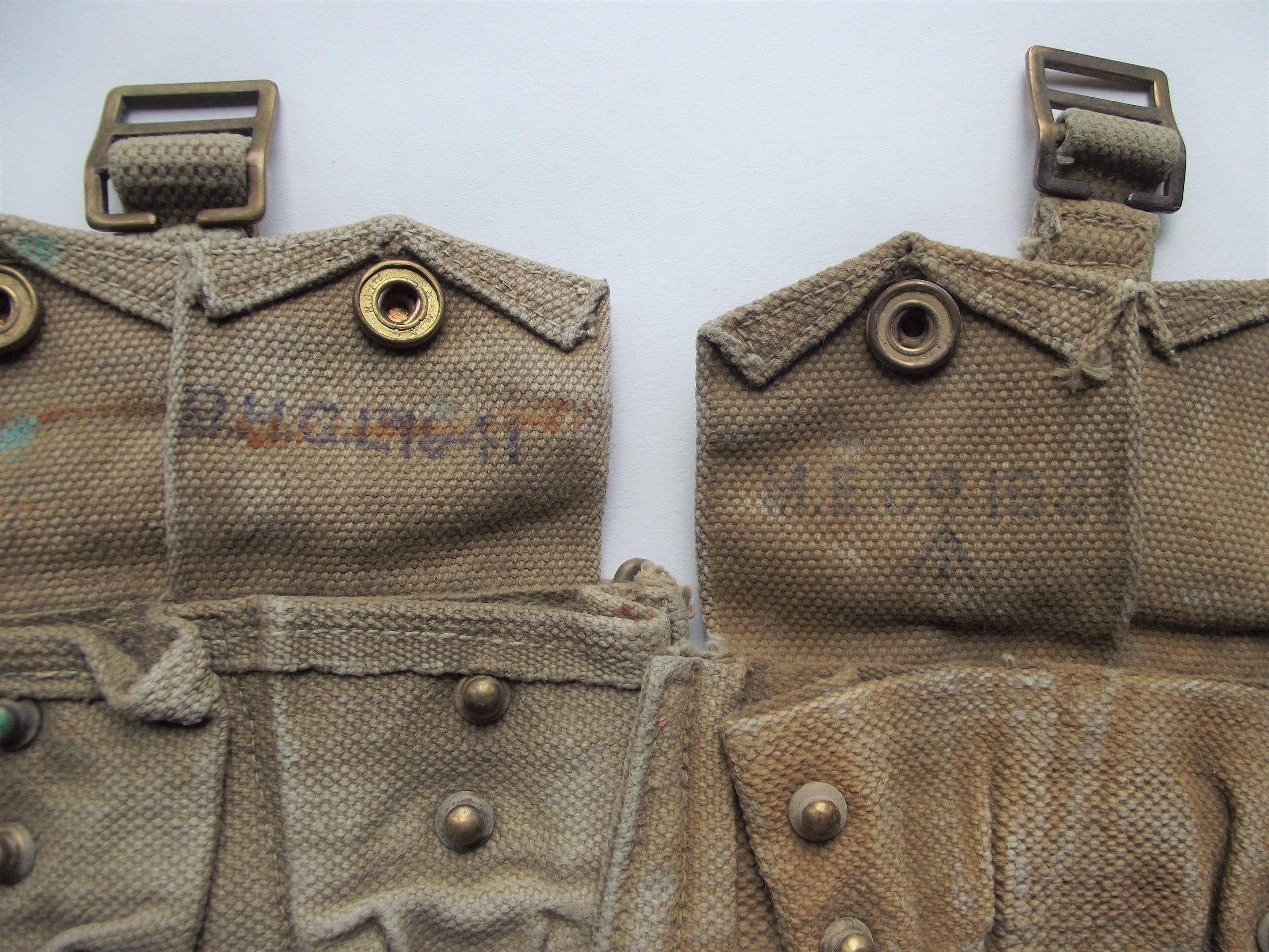 WW2 37 PTN WEBBING AMMUNITION POUCHES DATED 1941
