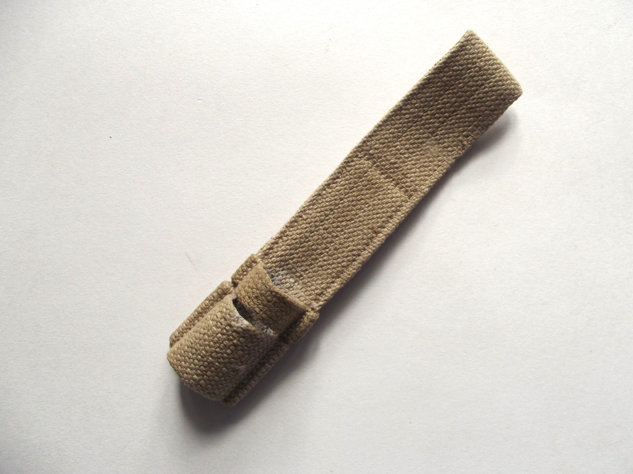 WW2 37 PTN WEBBING FROG ENFIELD NO 4 INDIAN MADE DATED 1944