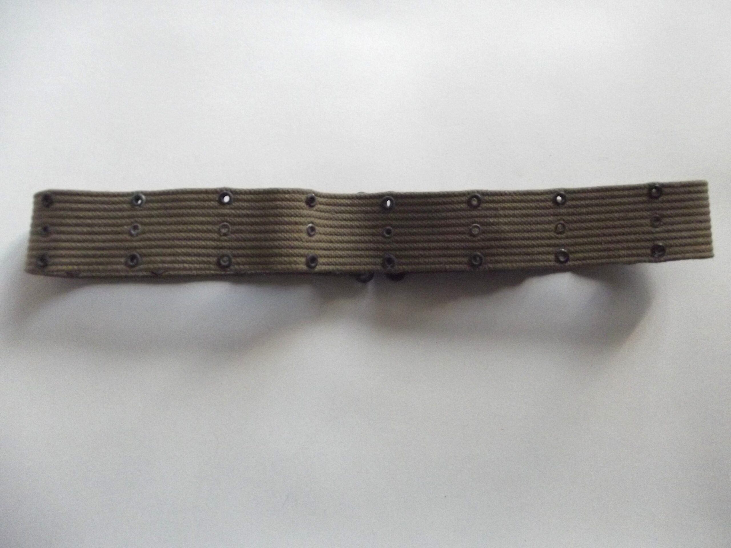 WW2 AMERICAN M1936 WEBBING BELT DATED 1942