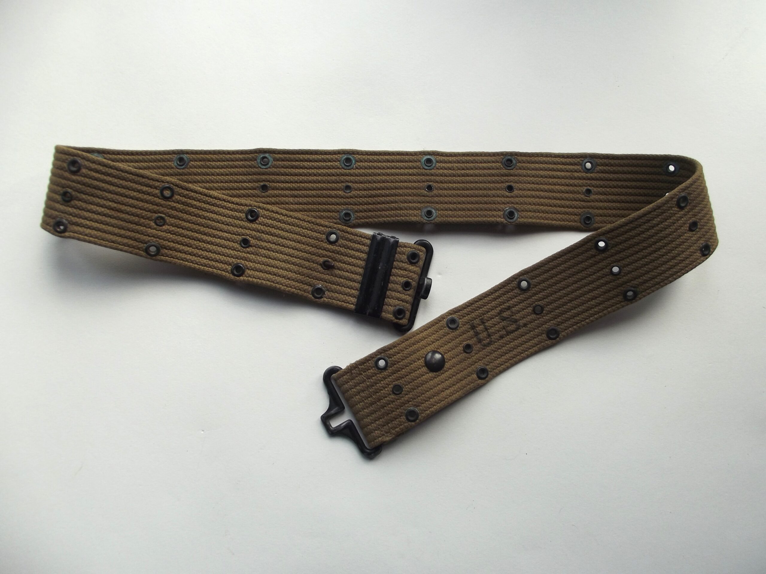 WW2 AMERICAN M1936 WEBBING BELT DATED 1943