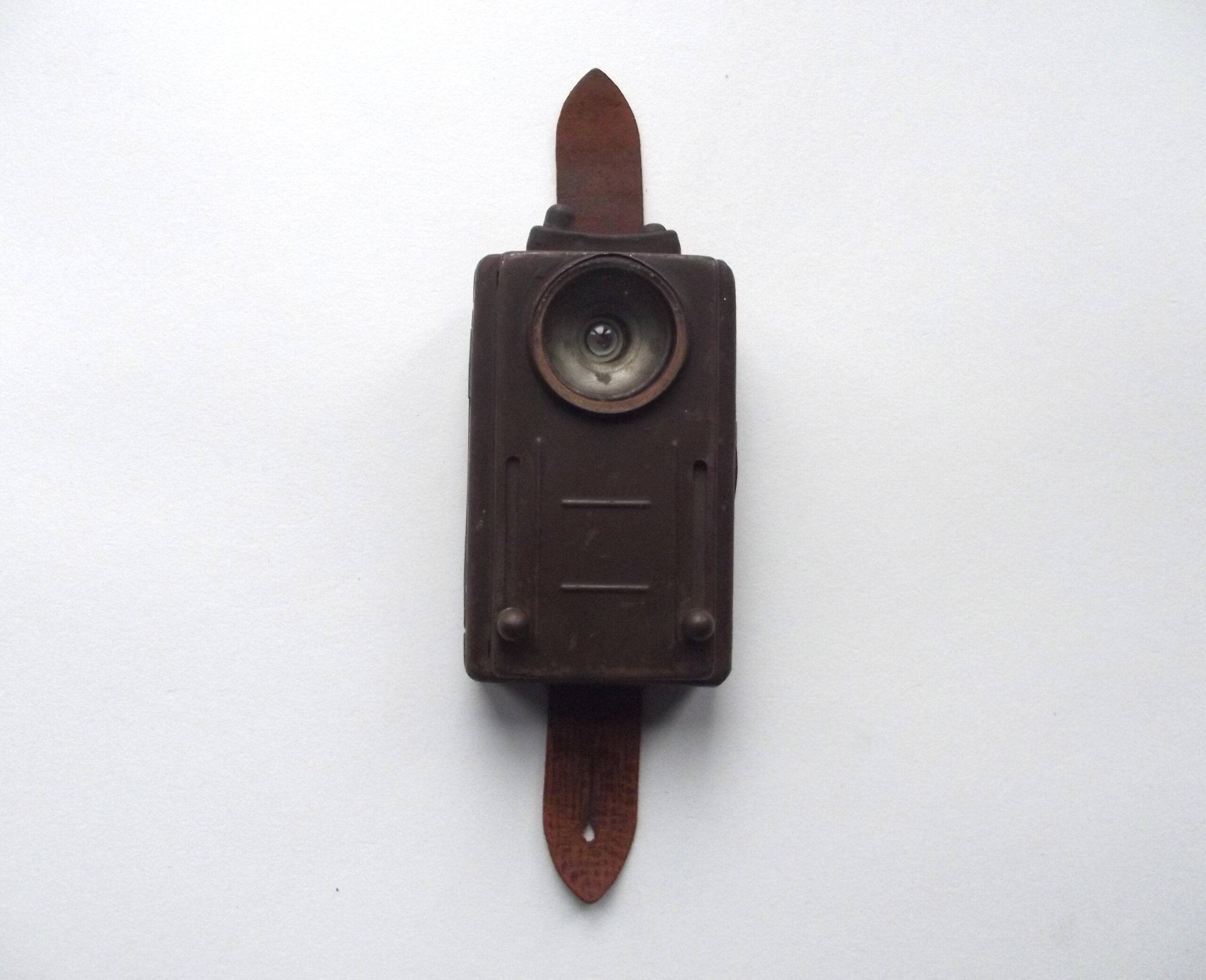 WW2 BRITISH ARMY HAND HELD LAMP D. B. LTD LEN 14