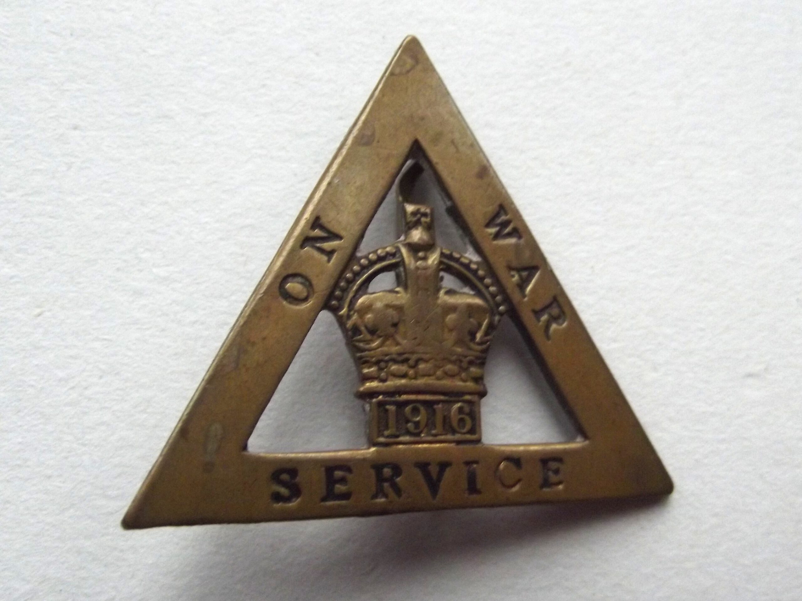 WW1 ON WAR SERVICE LADIES BADGE 1916