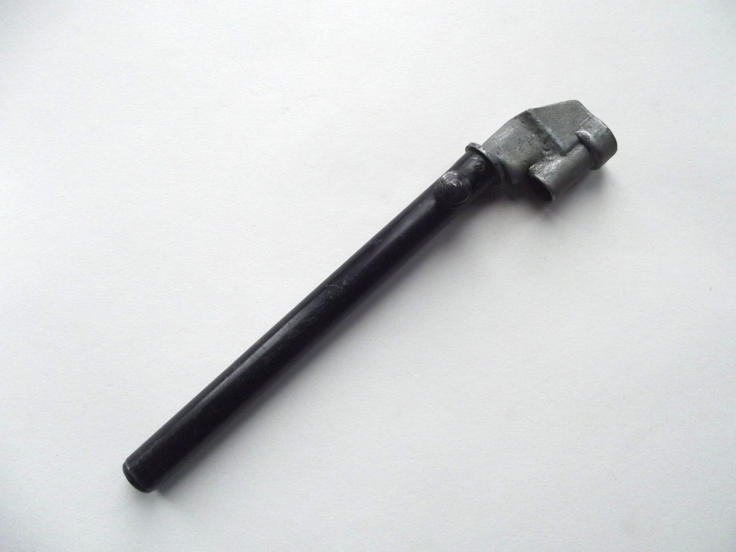 WW2 LEE ENFIELD NO 4 MK III BAYONET & SCABBARD