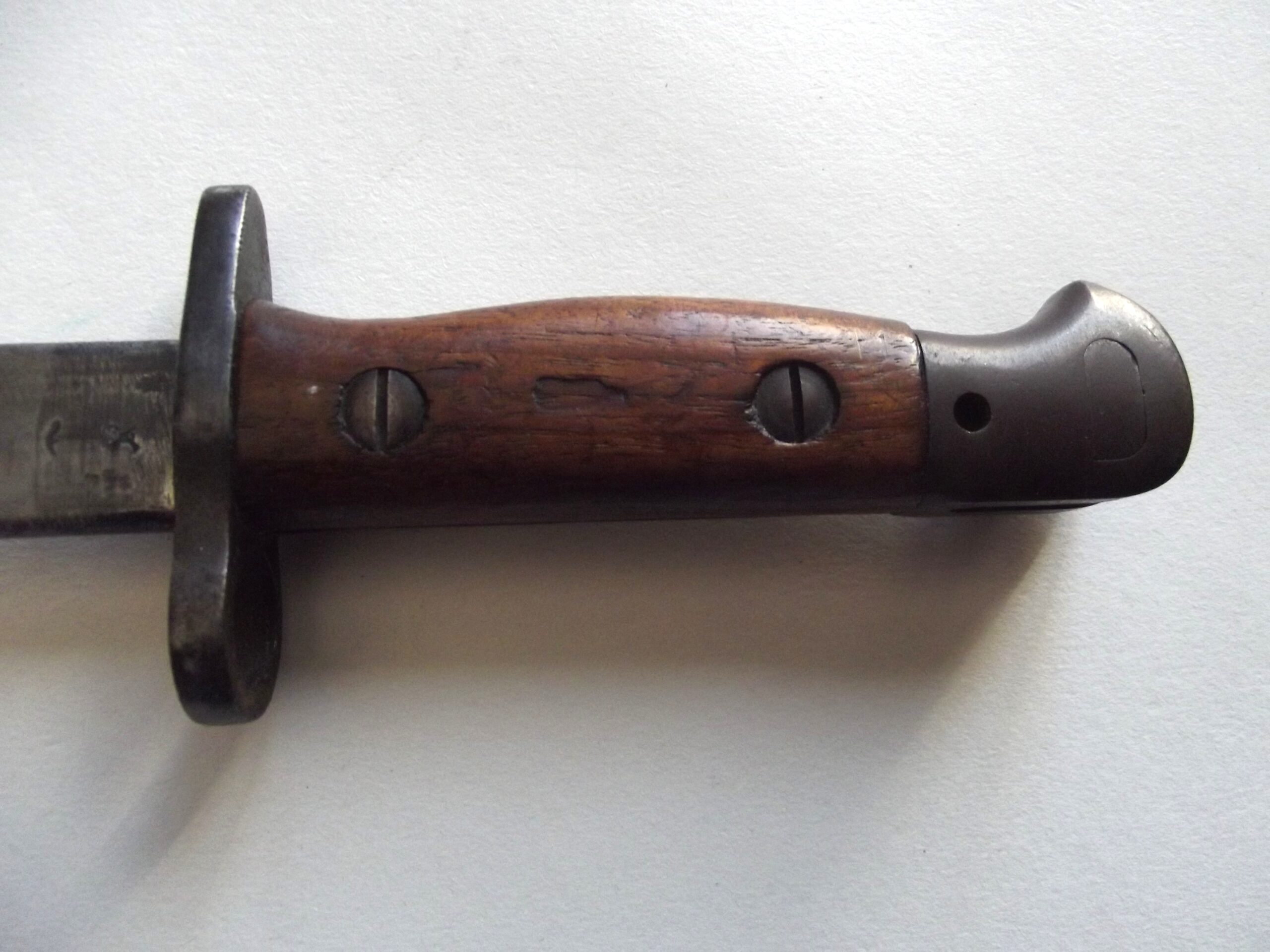 WW1 1907 BAYONET & SCABBARD DATED 1917 WILKINSON