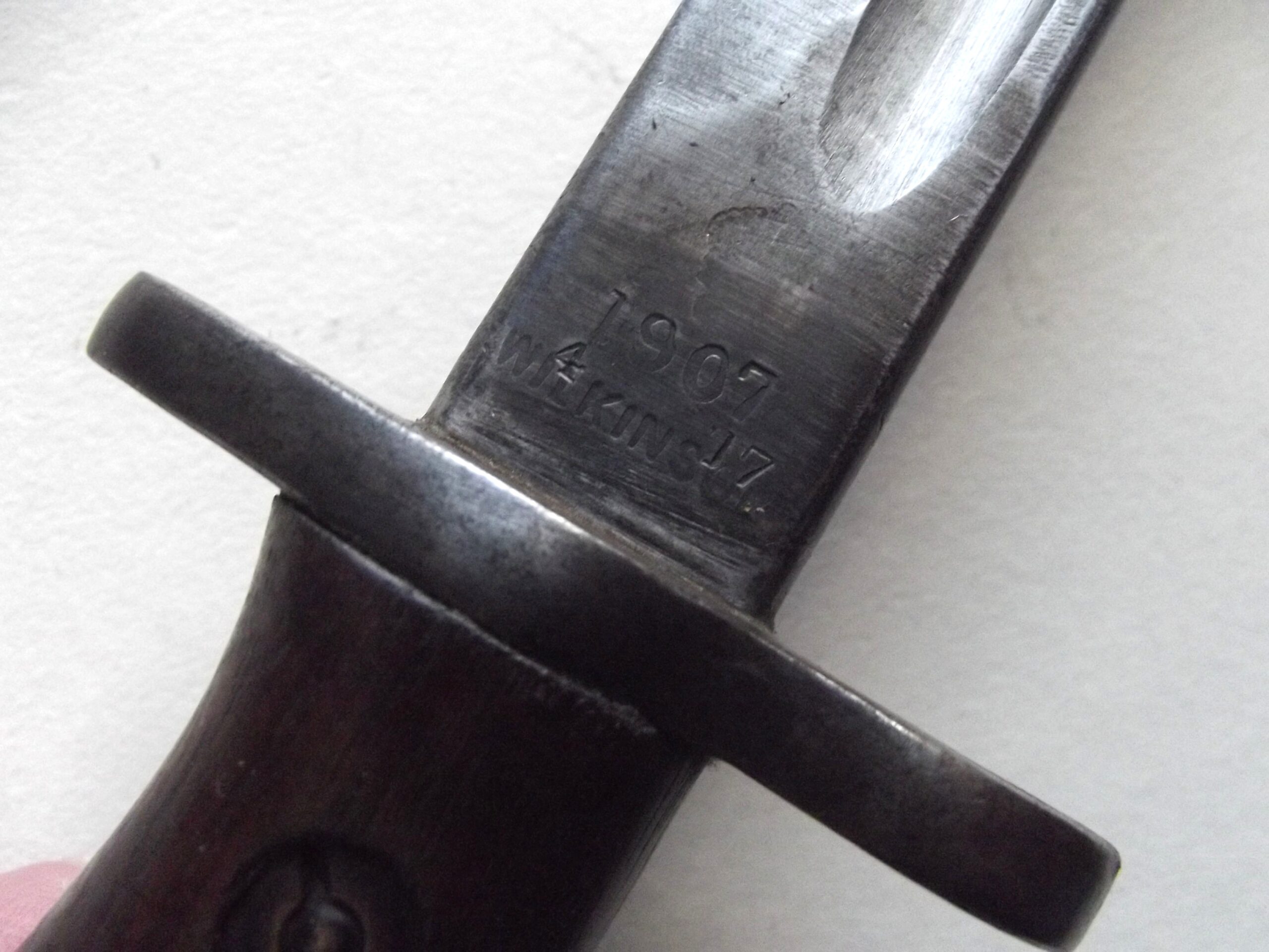 WW1 1907 BAYONET & SCABBARD DATED 1917 WILKINSON