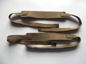 WW2 37 PTN WEBBING SHOULDER STRAPS DATED 1943