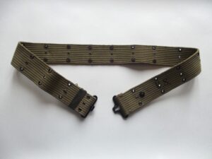 WW2 AMERICAN M1936 WEBBING BELT DATED 1942