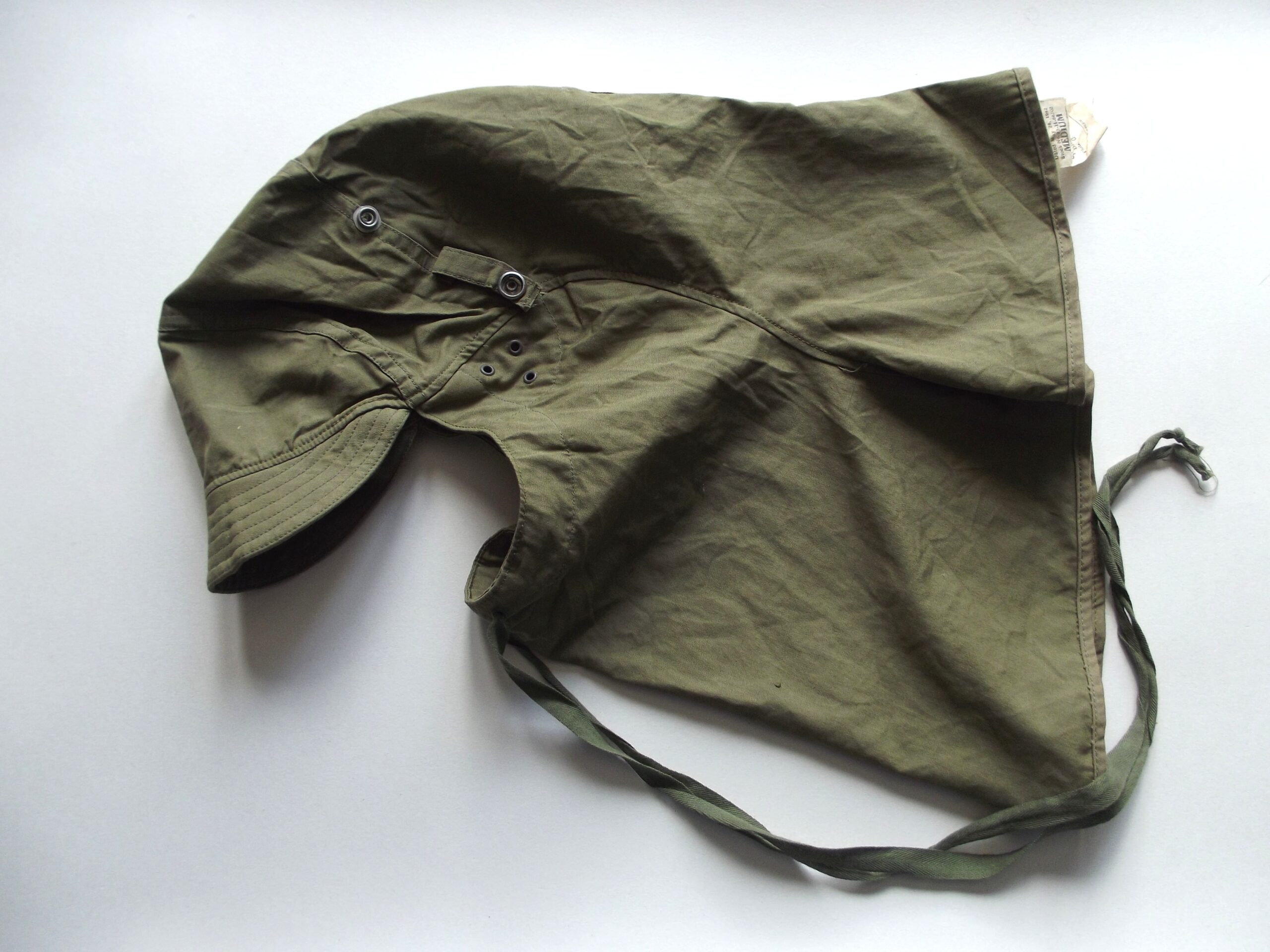WW2 AMERICAN M1941 HOOD MEDIUM DATED 1942