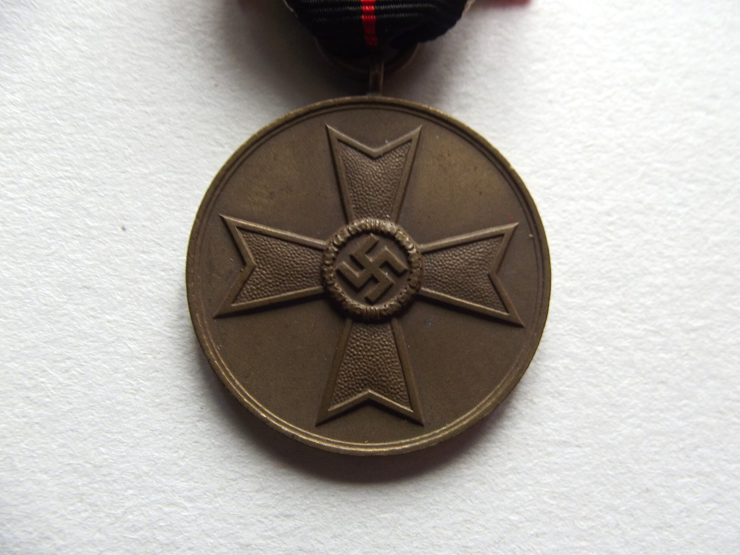 WW2 GERMAN WAR MERIT MEDAL & RIBBON