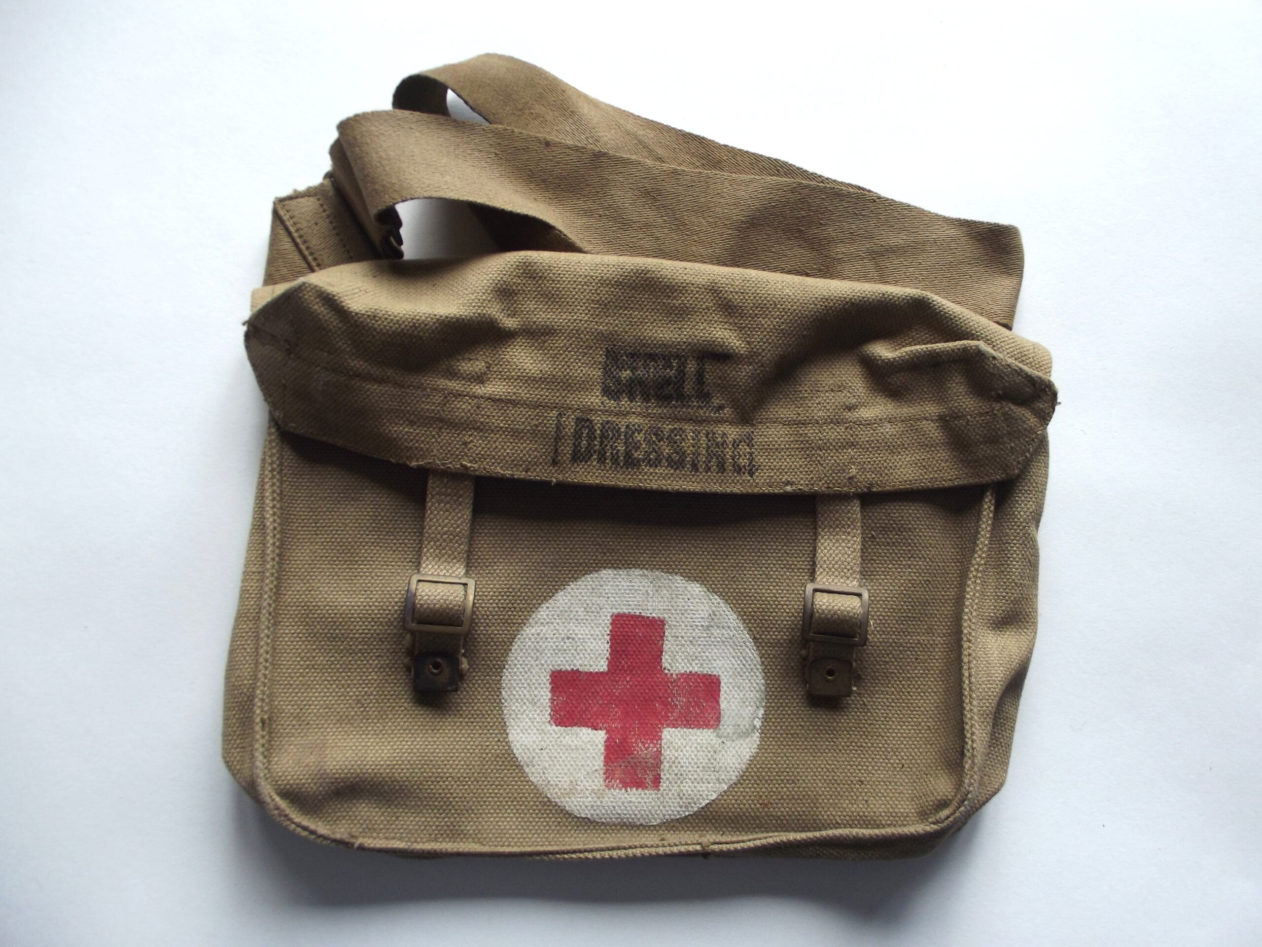 WW2 37 PTN SHELL DRESSING HAVERSACK DATED 1943