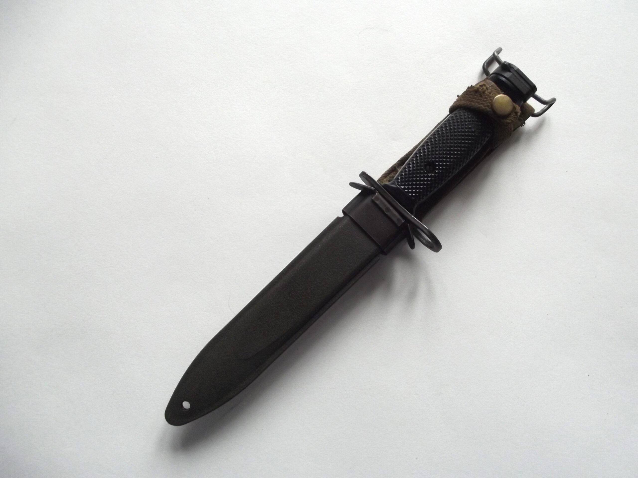 AMERICAN M7 COLT BAYONET & CRINKLE SCABBARD