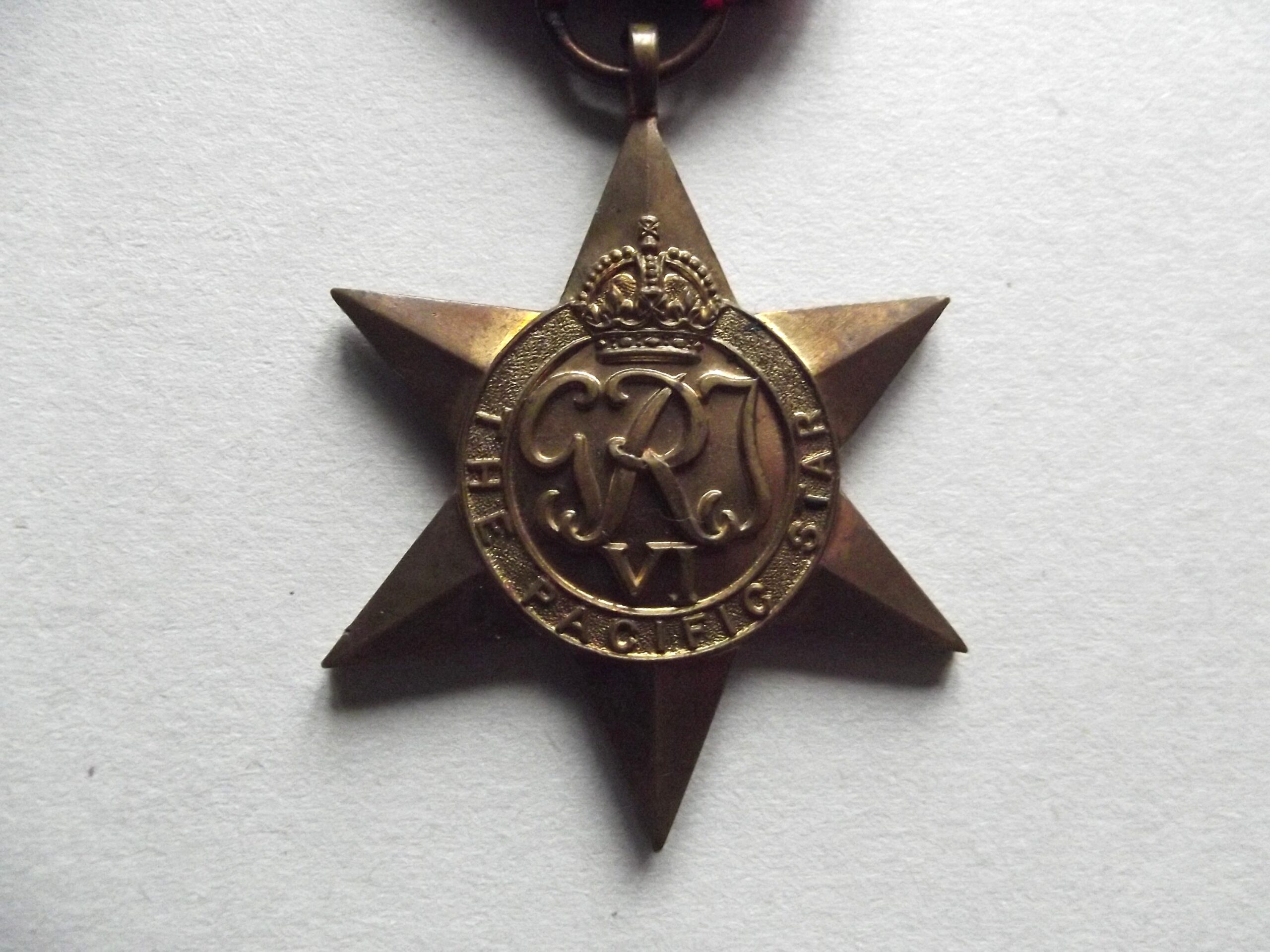 WW2 PACIFIC STAR MEDAL & RIBBON