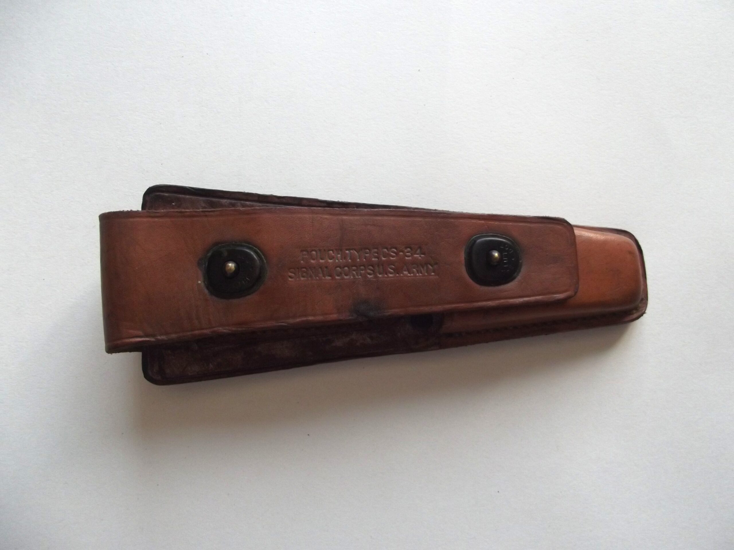WW2 AMERICAN LEATHER C-34 SIGNAL CORPS POUCH