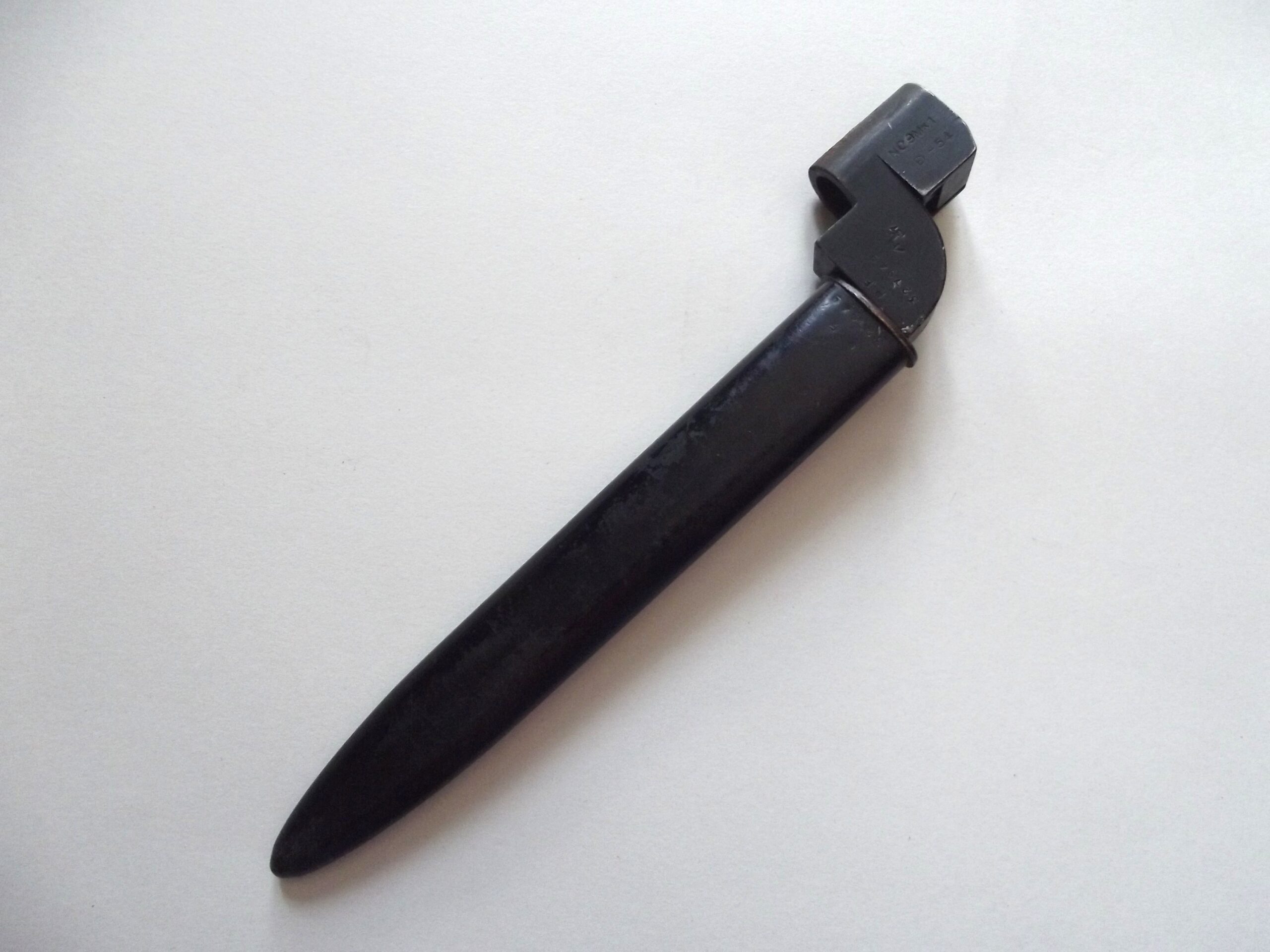 BRITISH ARMY NO 9 MK 1 BAYONET & SCABBARD DATED 1954 MATCHING NUMBERS