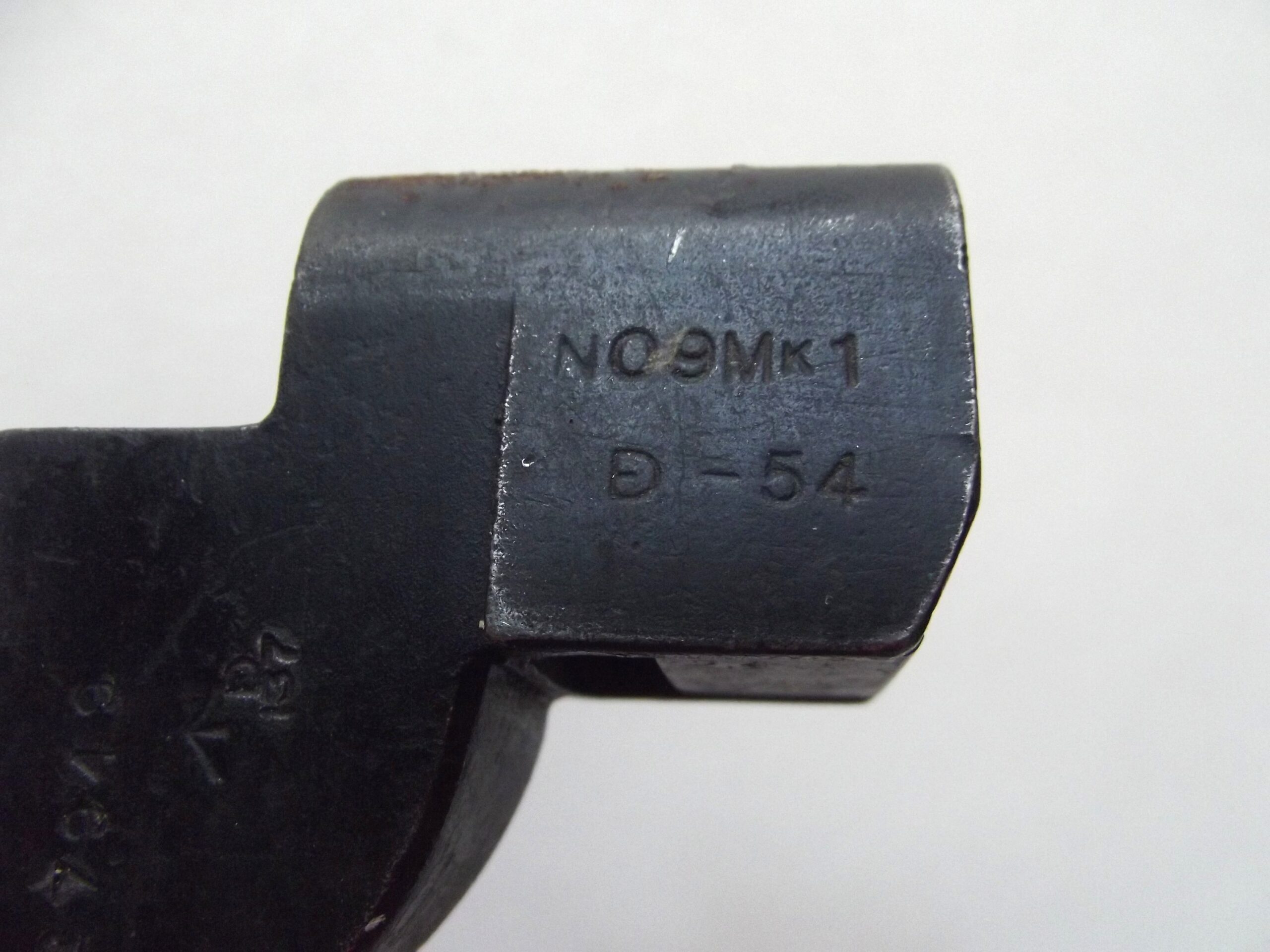 BRITISH ARMY NO 9 MK 1 BAYONET & SCABBARD DATED 1954 MATCHING NUMBERS