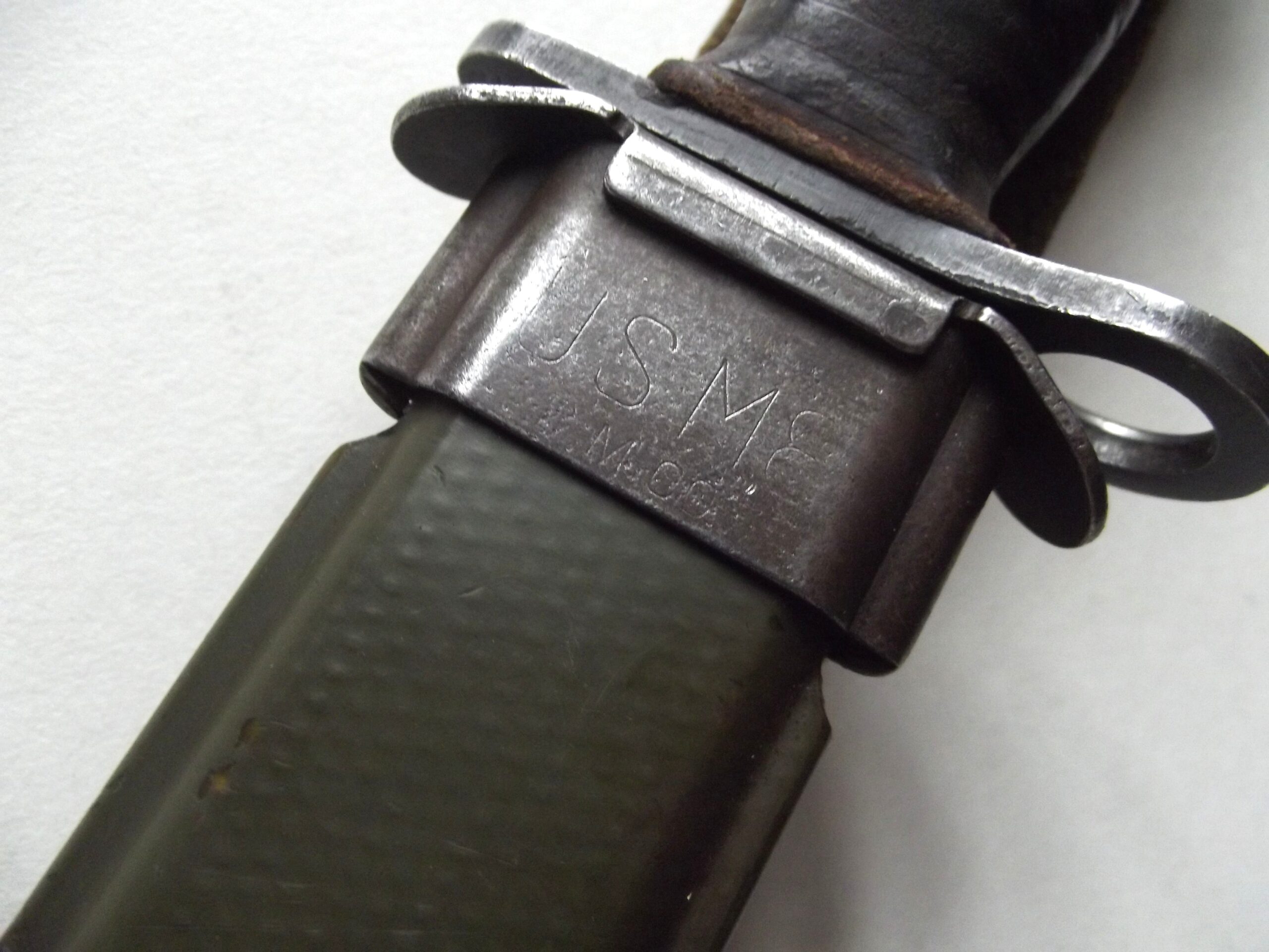 AMERICAN M4 BAYONET & B.M CO FIBRE SCABBARD