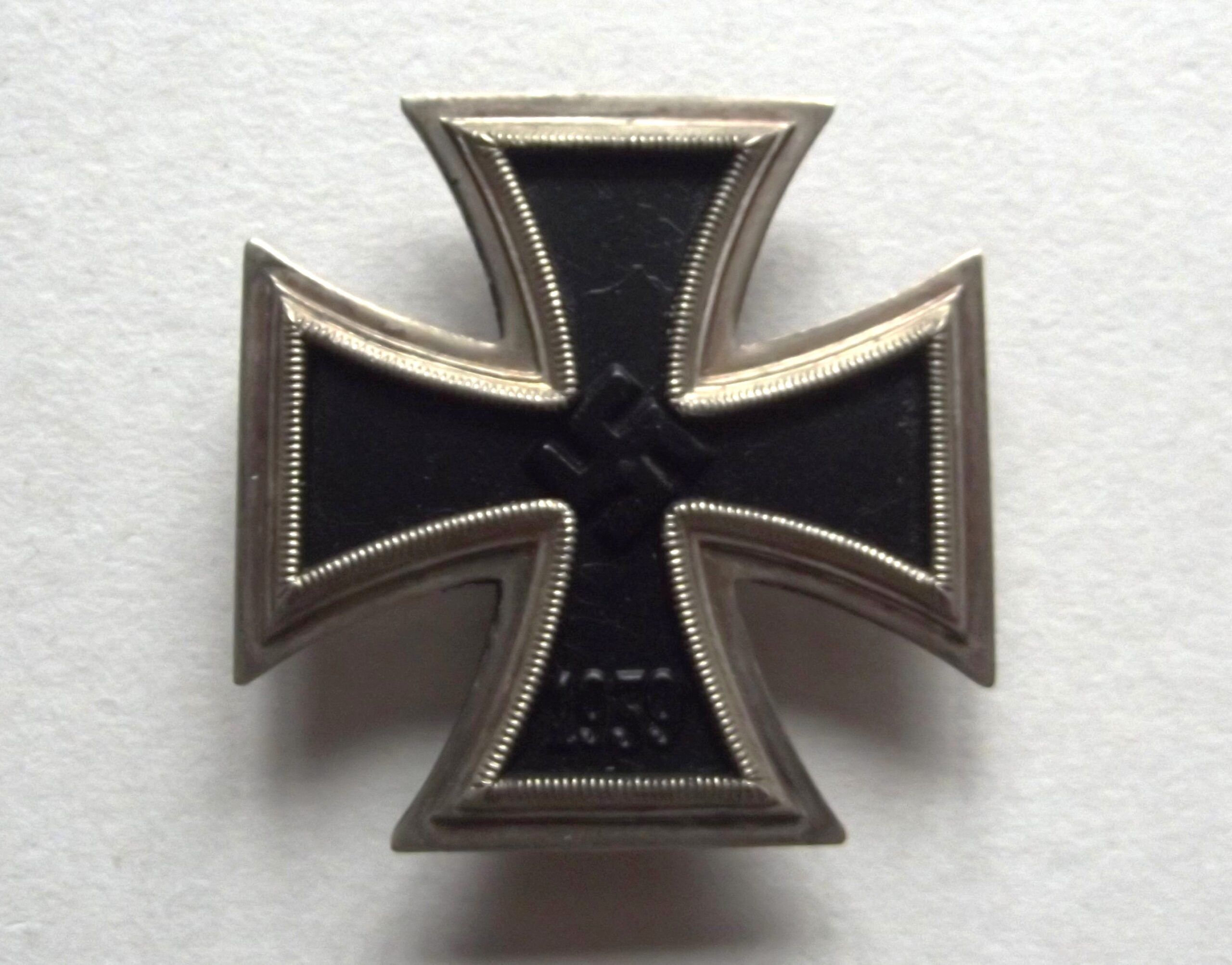 WW2 GERMAN 1ST CLASS IRON CROSS