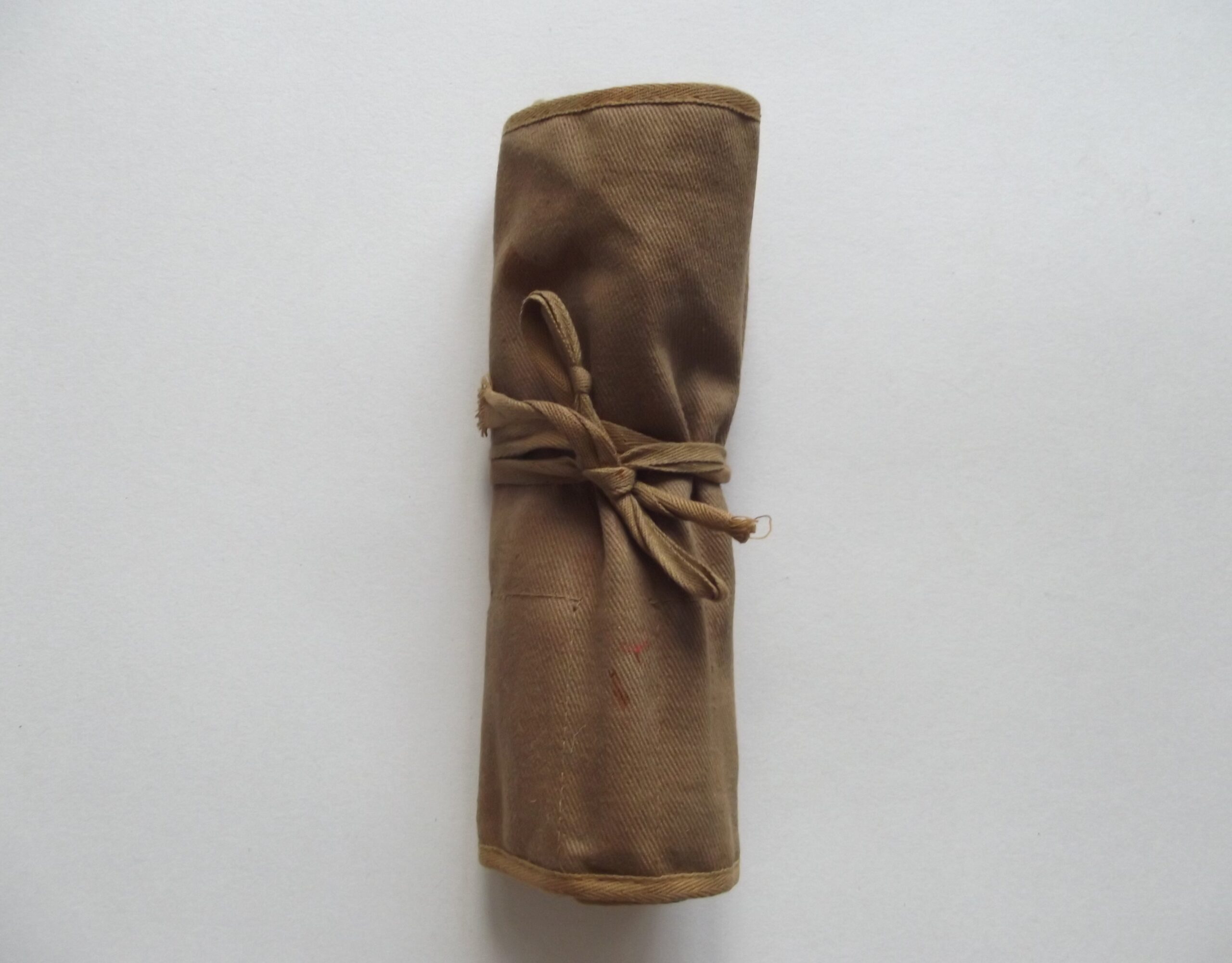WW2 MEDICAL OFFICERS SURGICAL FIELD KIT