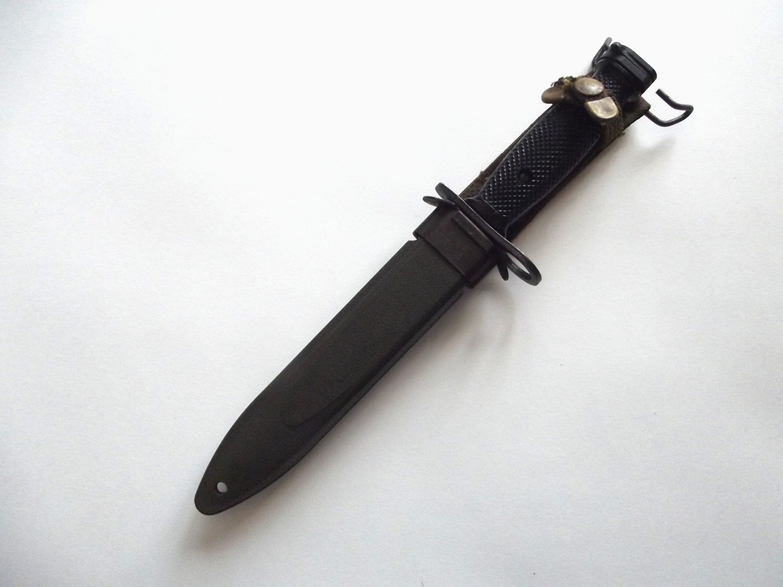 AMERICAN M7 COLT BAYONET & USM8A1 CRINKLE SCABBARD UNIT MARKED