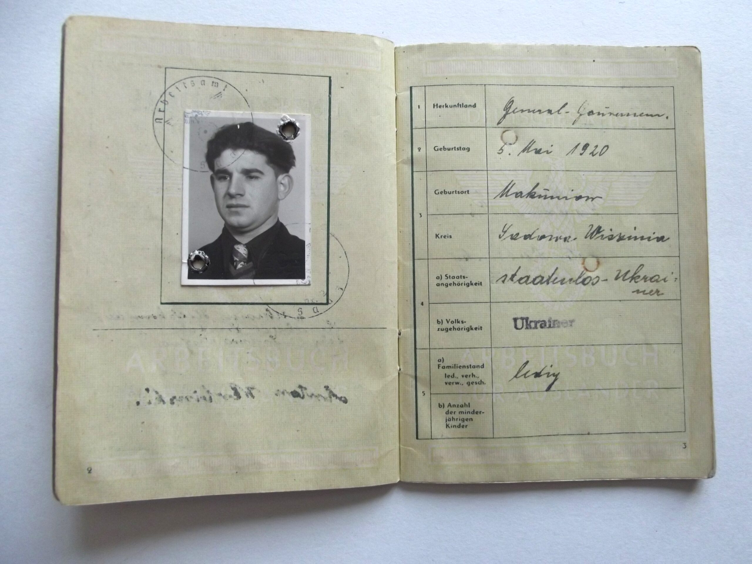 WW2 GERMAN ARBEITSBUCH (WORKBOOK) FOR FOREIGN WORKERS DATED 1944