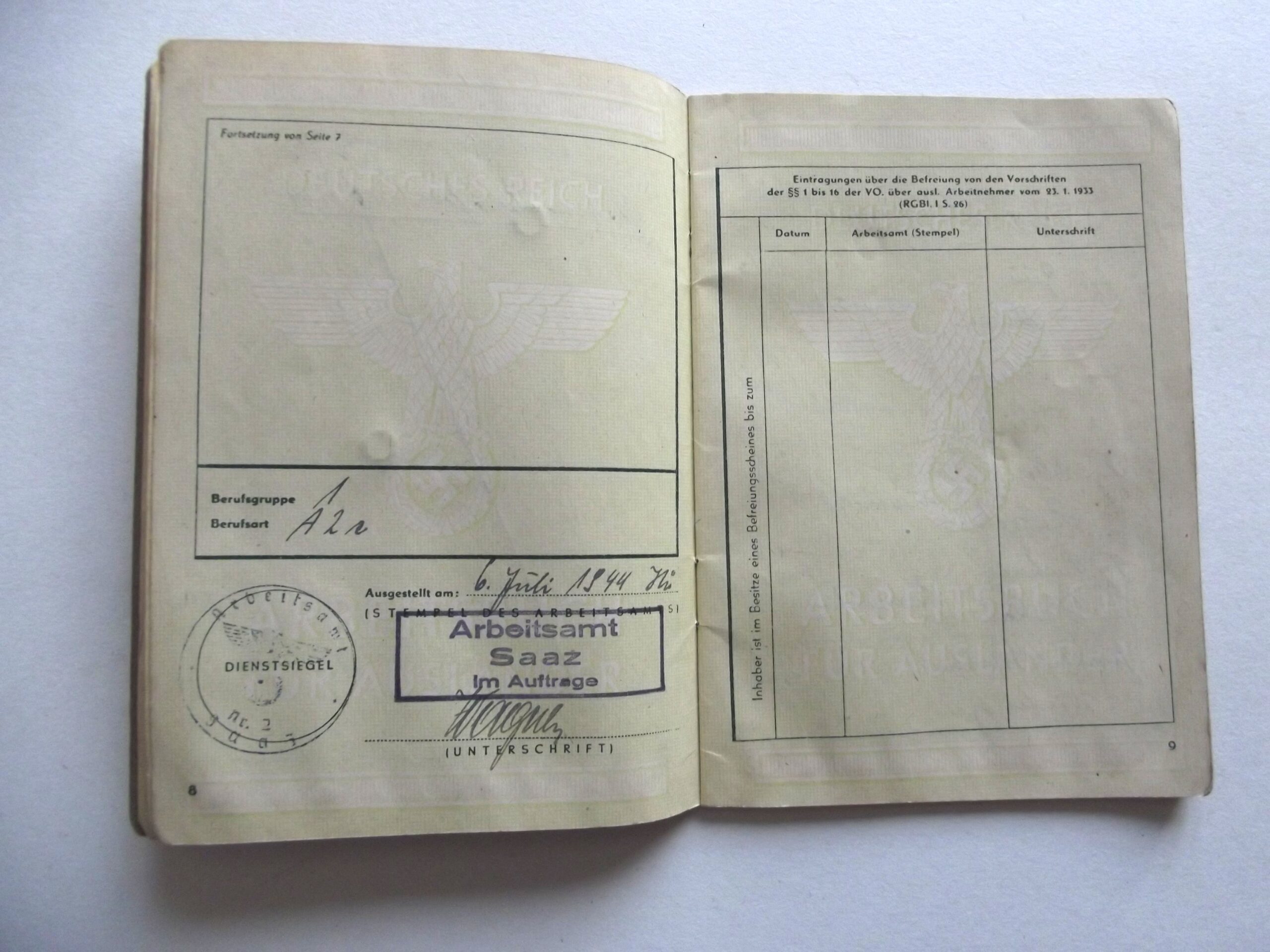 WW2 GERMAN ARBEITSBUCH (WORKBOOK) FOR FOREIGN WORKERS DATED 1944