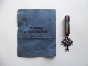 GERMAN MOTHER'S CROSS SILVER AWARD & PACKET CARL FORSTER & GRAF