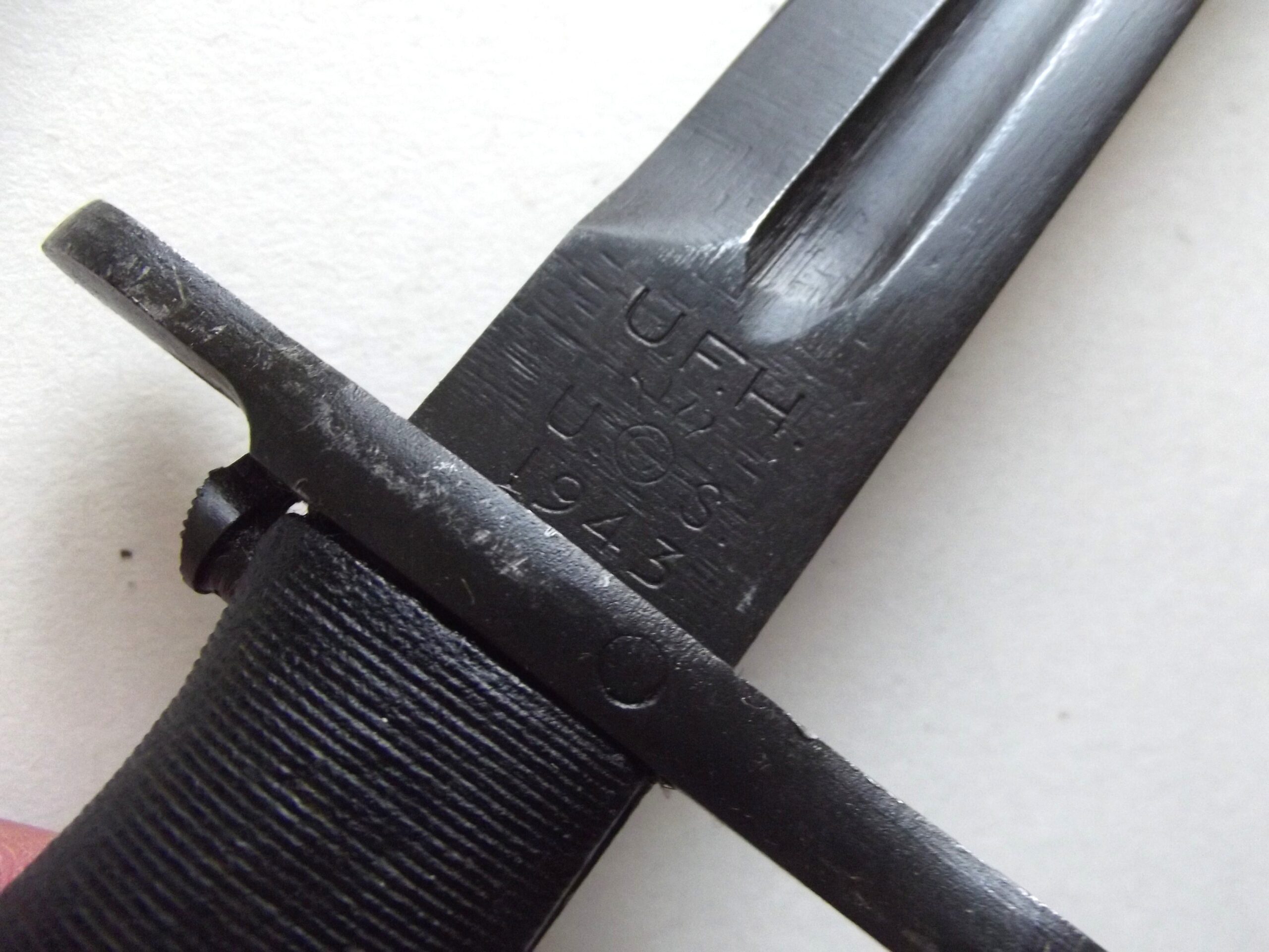 WW2 AMERICAN SPEARPOINT M1 GARAND BAYONET & SCABBARD DATED 1943 U.F.H