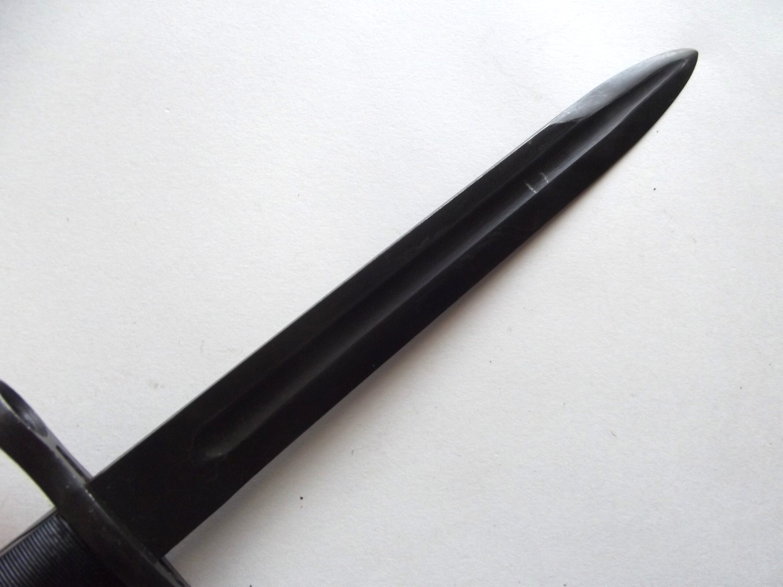 WW2 AMERICAN SPEARPOINT M1 GARAND BAYONET & SCABBARD DATED 1943 U.F.H