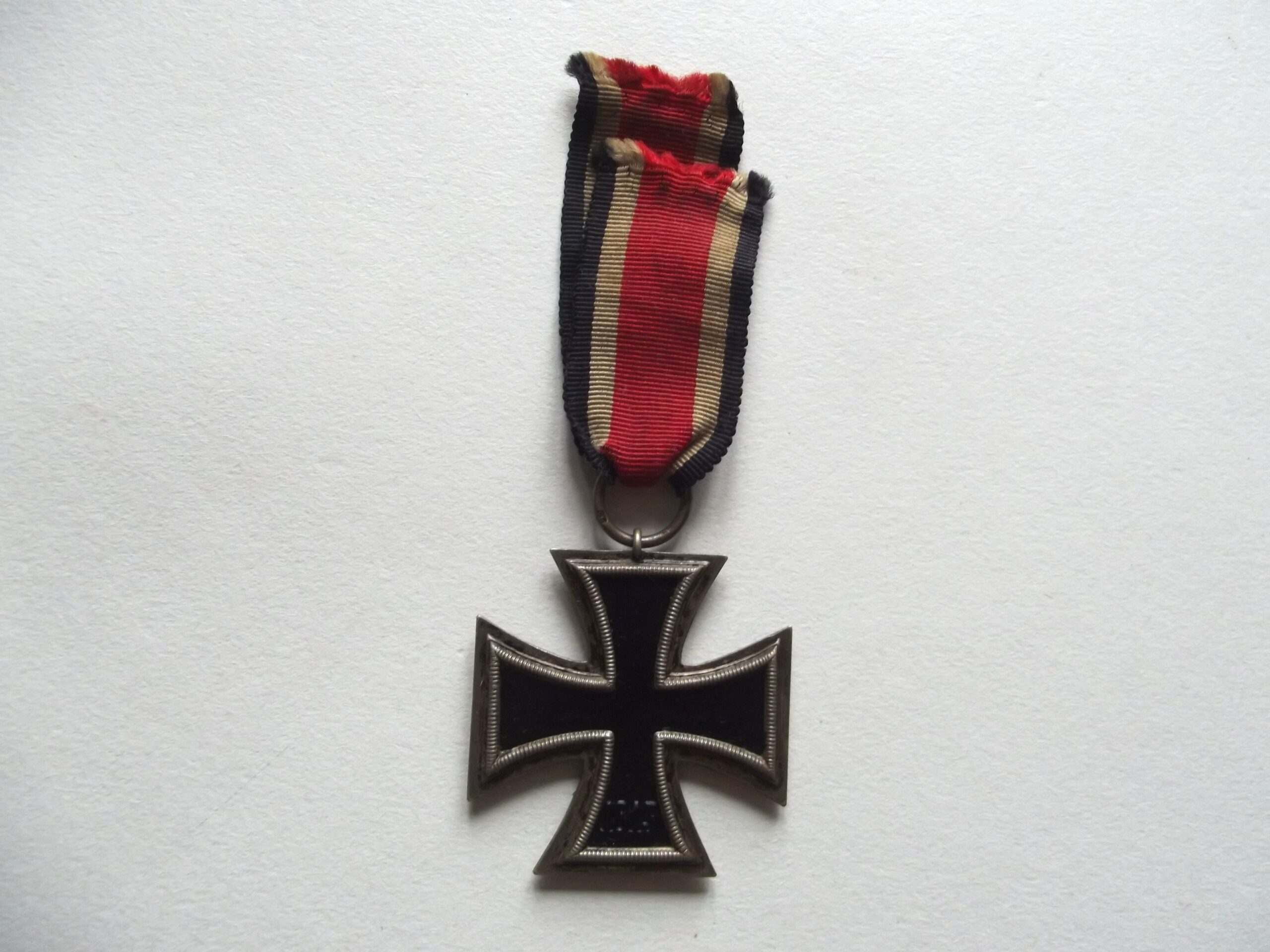 WW2 GERMAN 2ND CLASS IRON CROSS EK2 MAKER 55