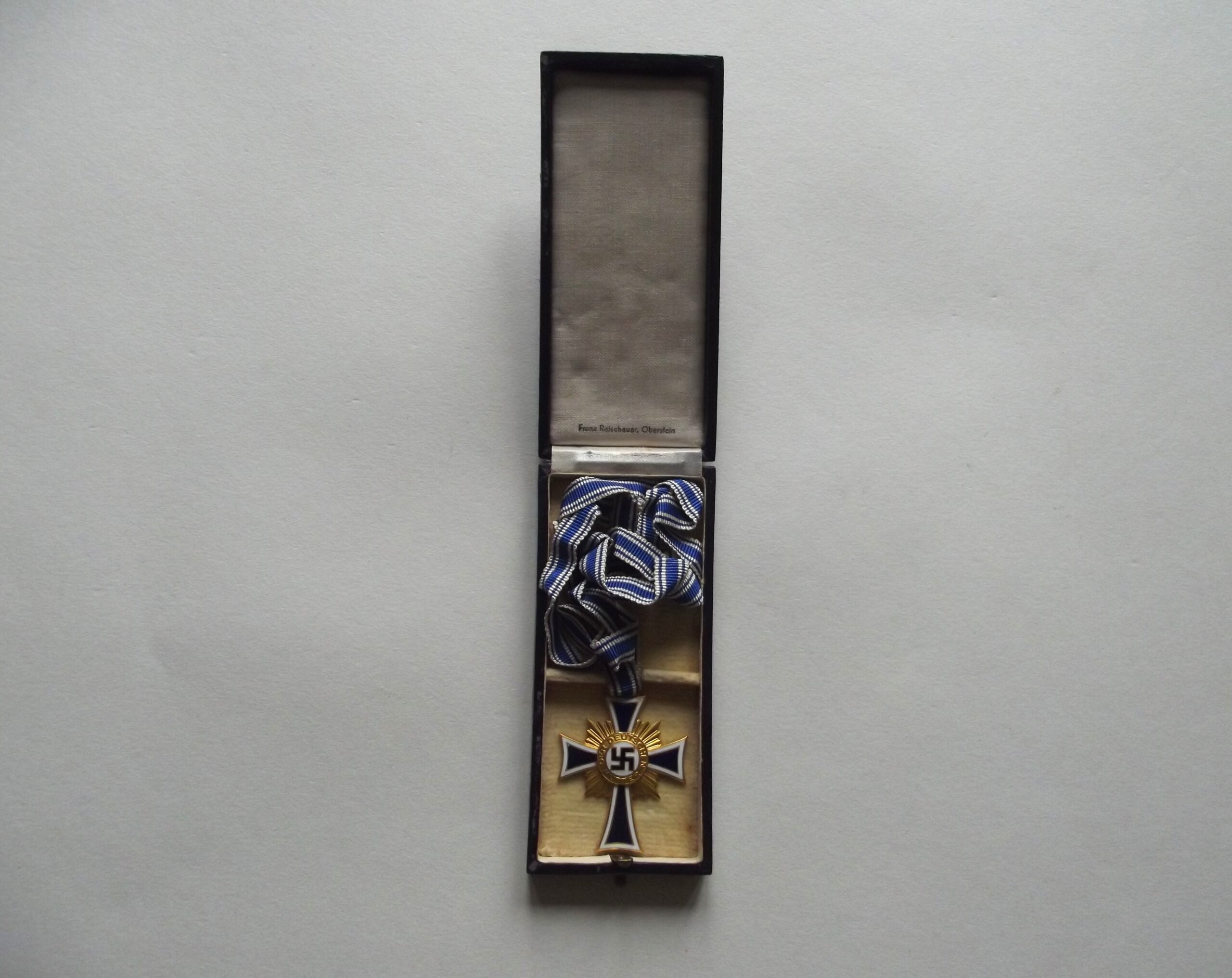 WW2 GERMAN GOLD MOTHER'S CROSS CASED