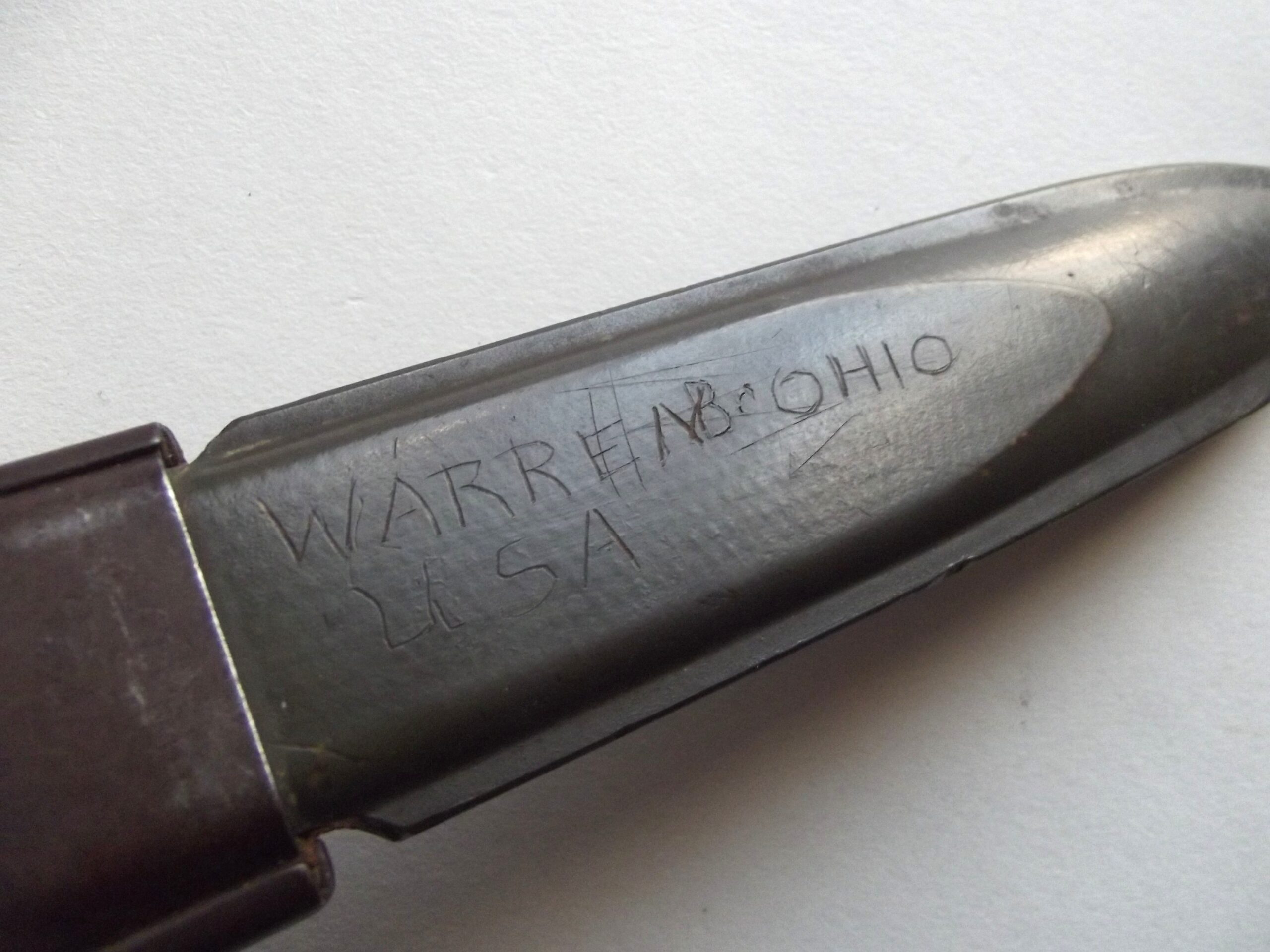 WW2 AMERICAN M3 FIGHTING KNIFE & SCABBARD BLADE MARKED CASE