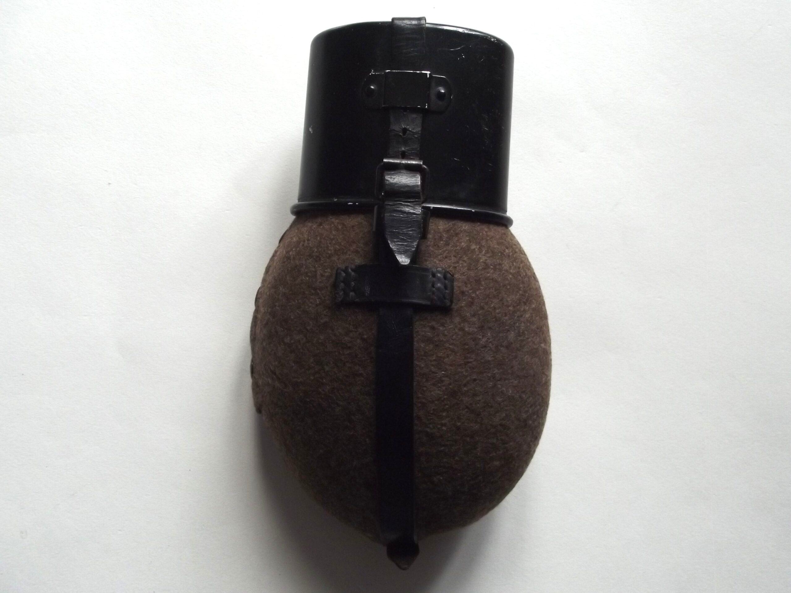 WW2 GERMAN M31 WATERBOTTLE & CUP DATED 1941