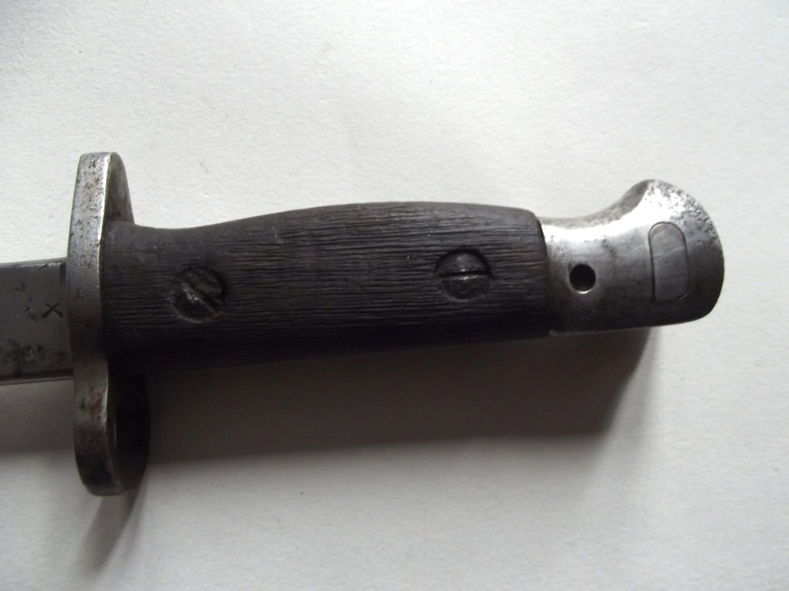 WW2 1907 LANCHESTER BAYONET & SCABBARD DATED 1944