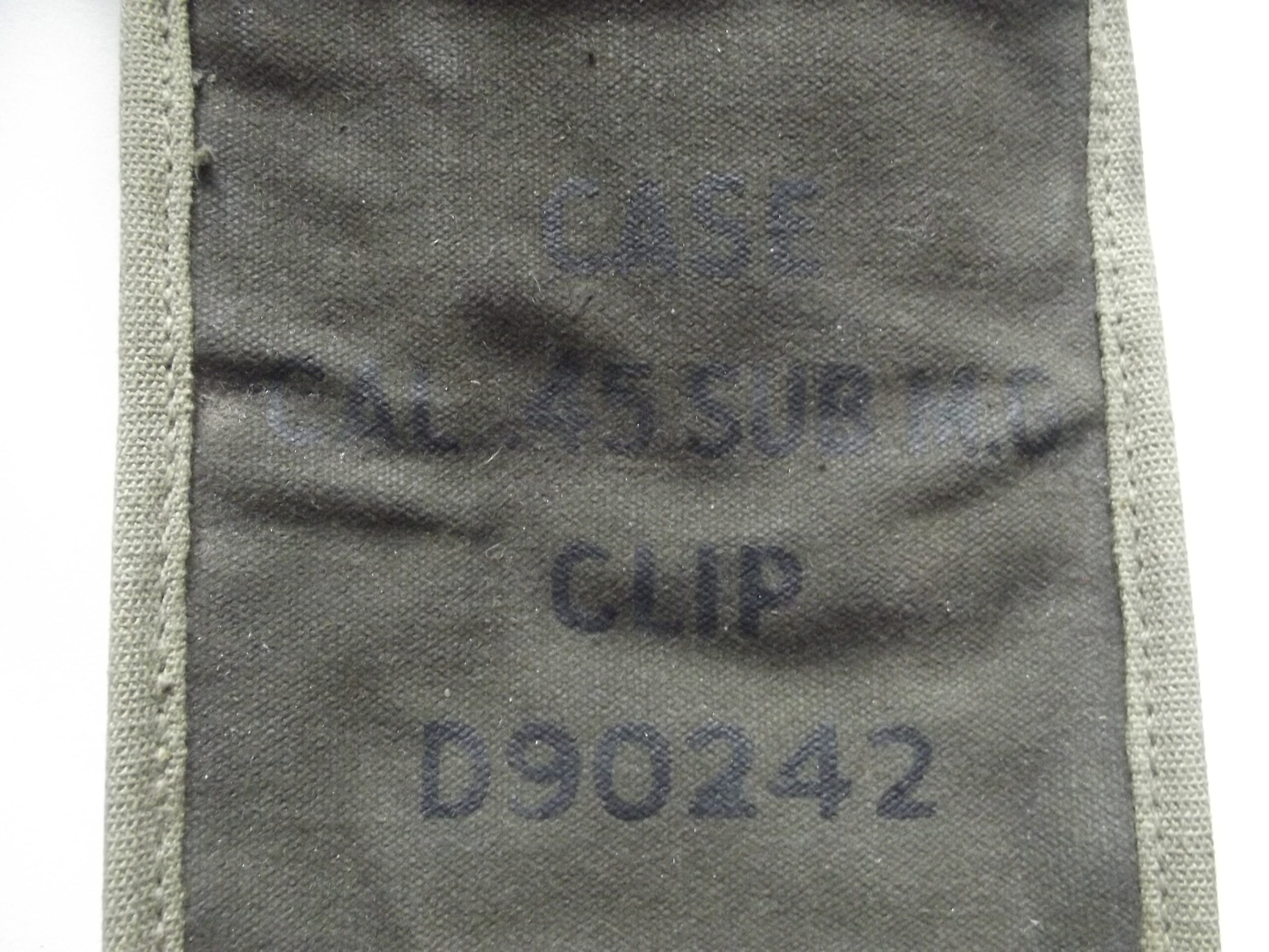 WW2 AMERICAM M3 GREASE GUN MAGAZINE WEBBING BAG