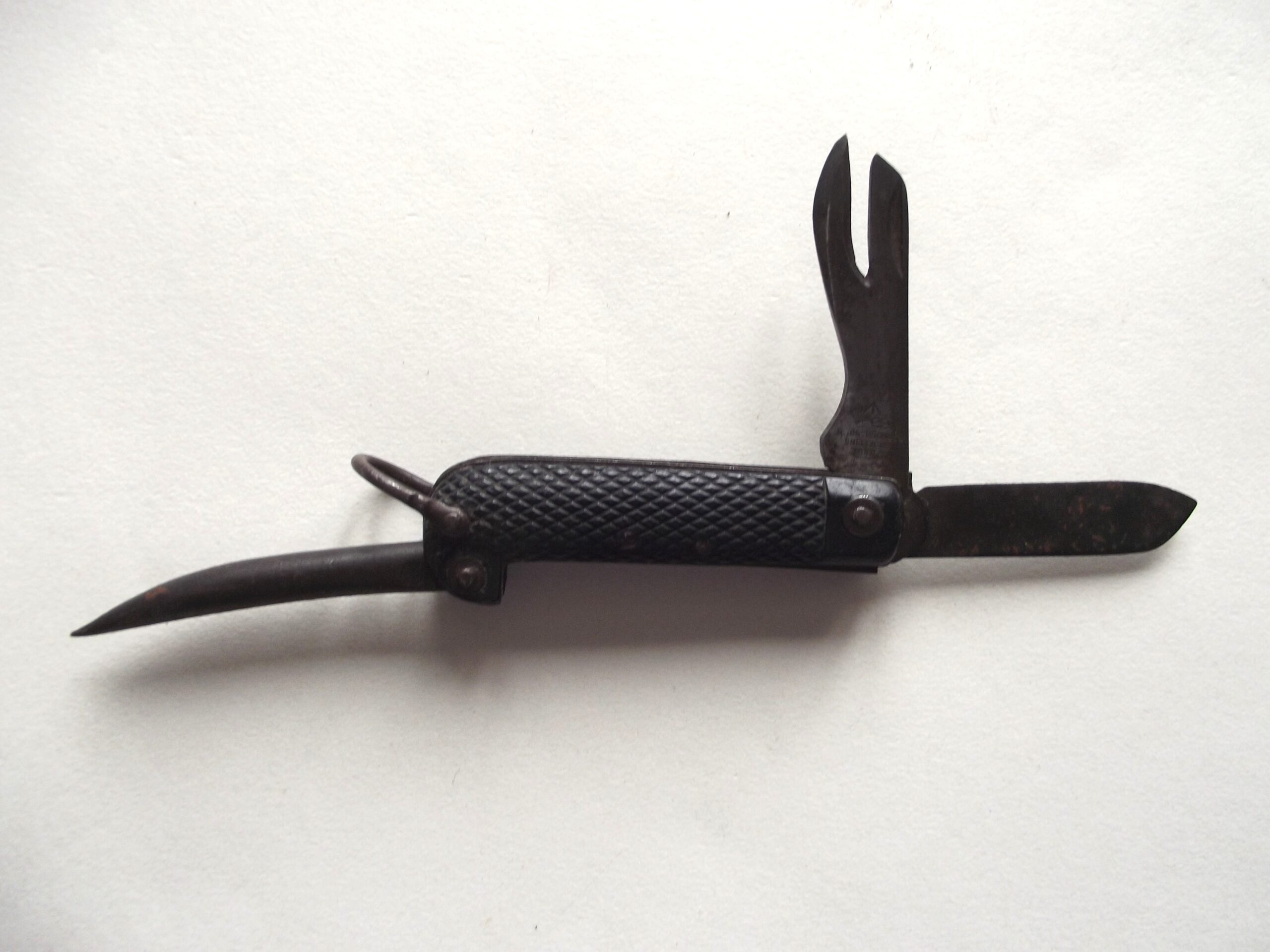 WW2 BRITISH JACK KNIFE DATED 1944