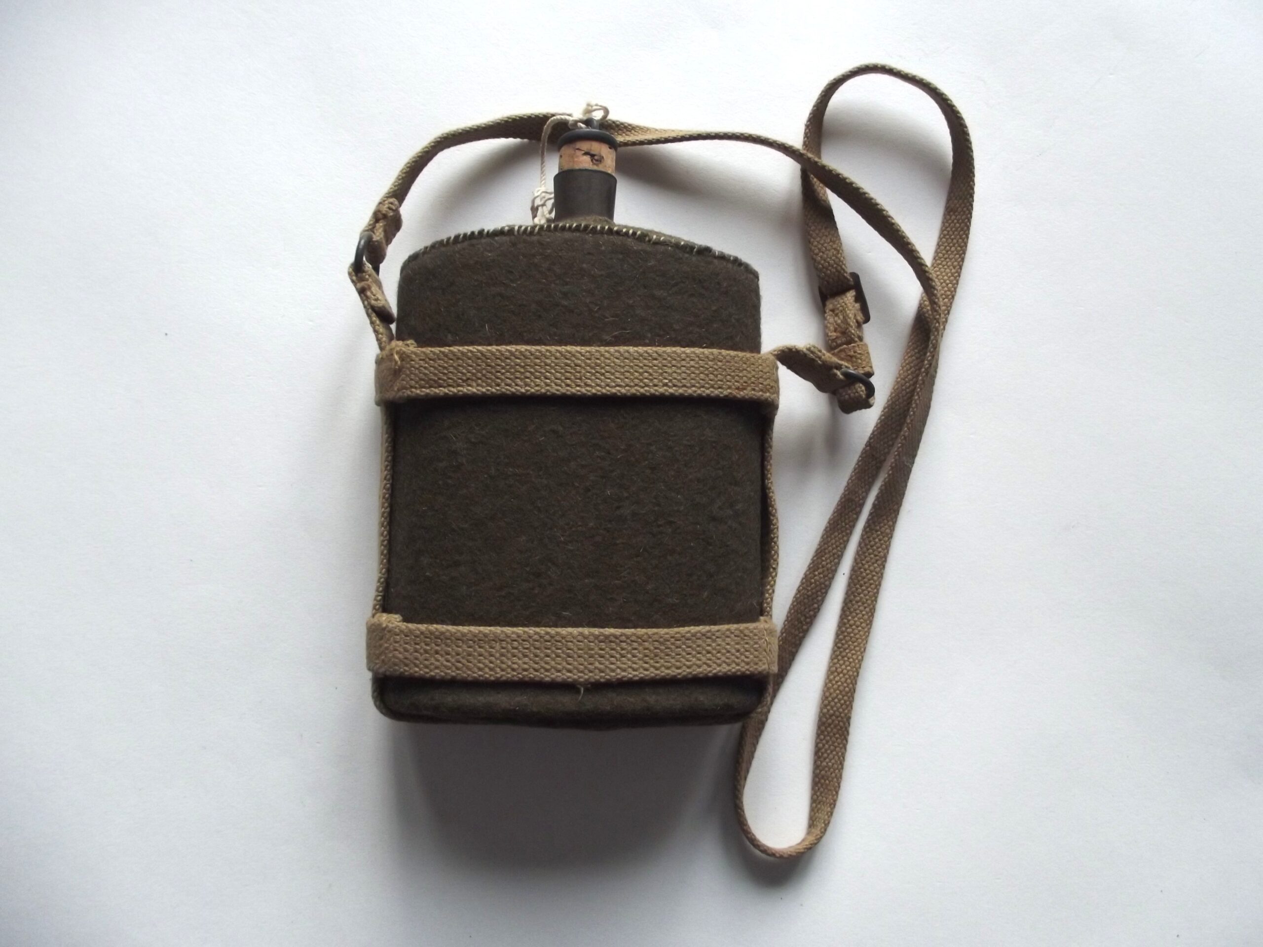 WW2 HOMEGUARD ATS WEBBING WATERBOTTLE CARRIER & WATERBOTTLE DATED 1944