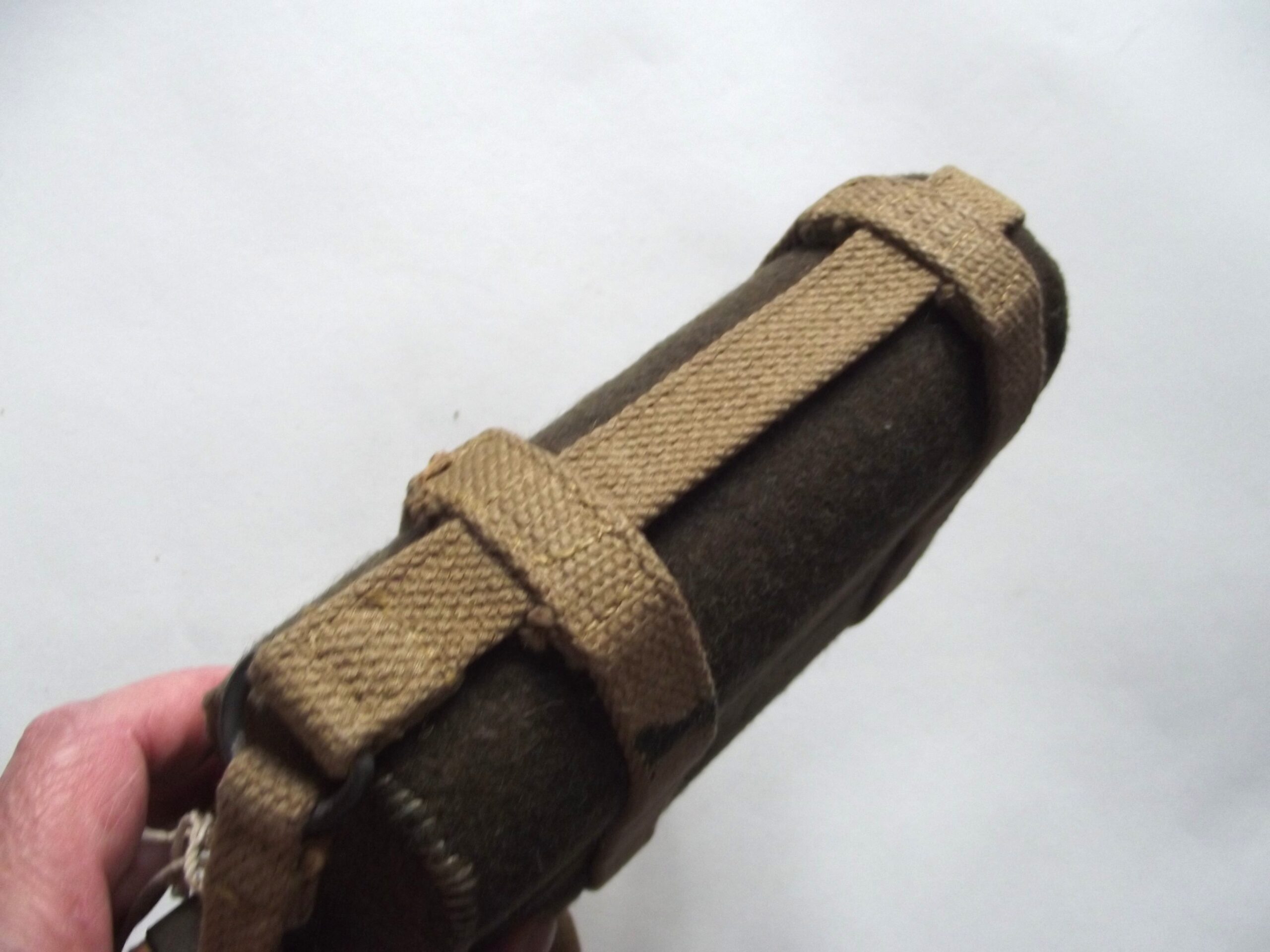 WW2 HOMEGUARD ATS WEBBING WATERBOTTLE CARRIER & WATERBOTTLE DATED 1944