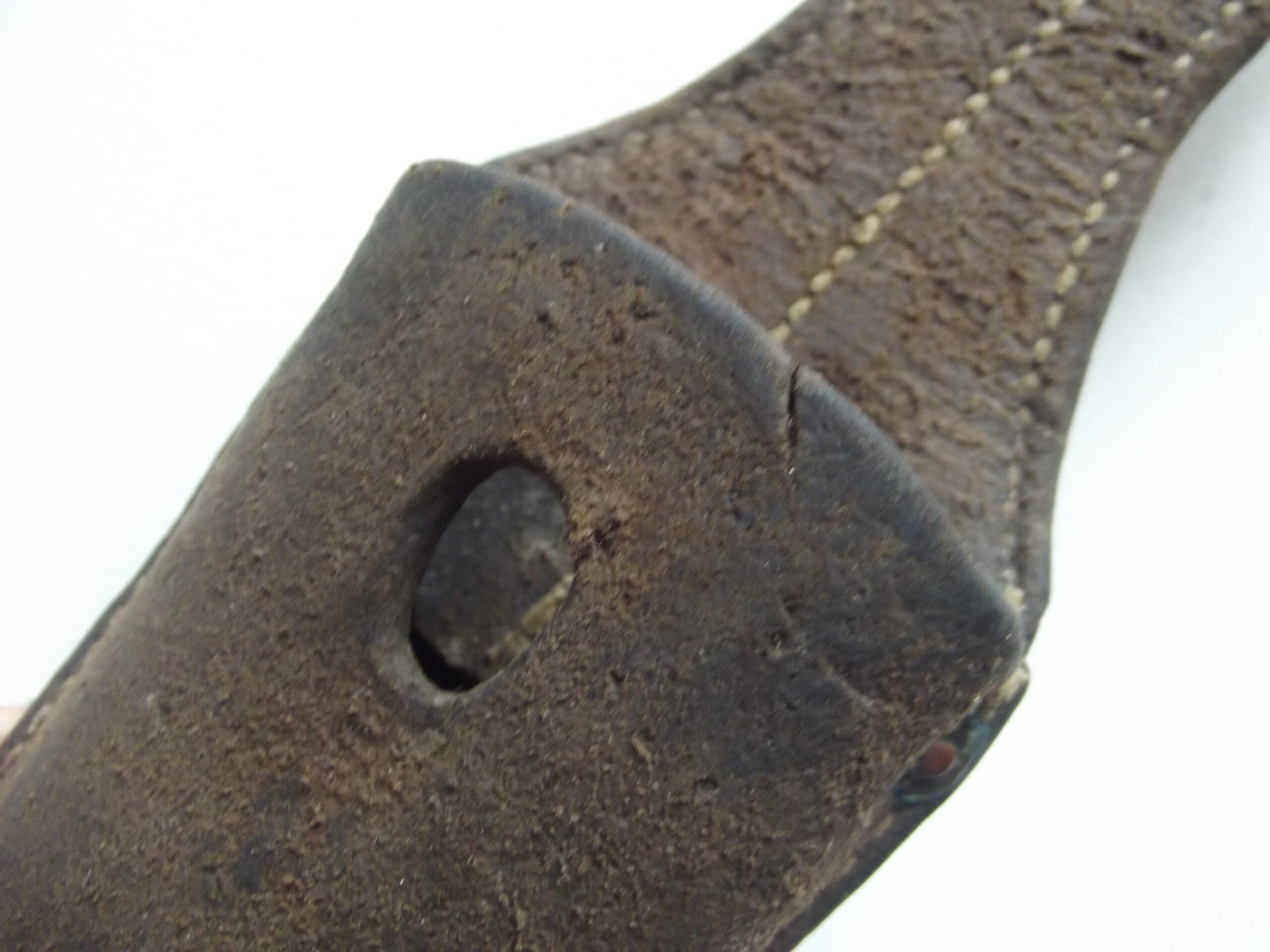 WW1 GERMAN 98/05 LEATHER BAYONET FROG