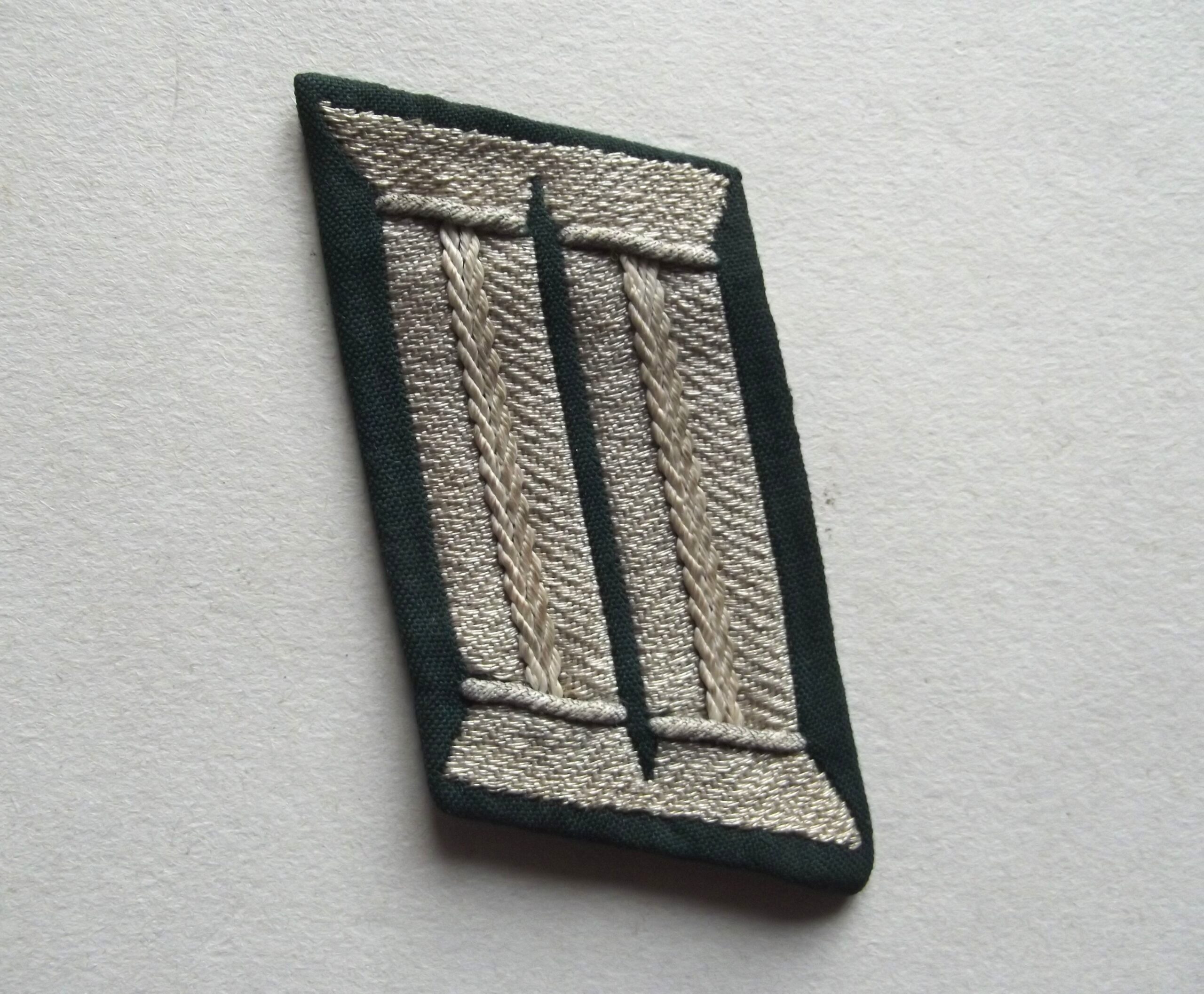 WW2 GERMAN INFANTRY OFFICERS COLLAR TAB