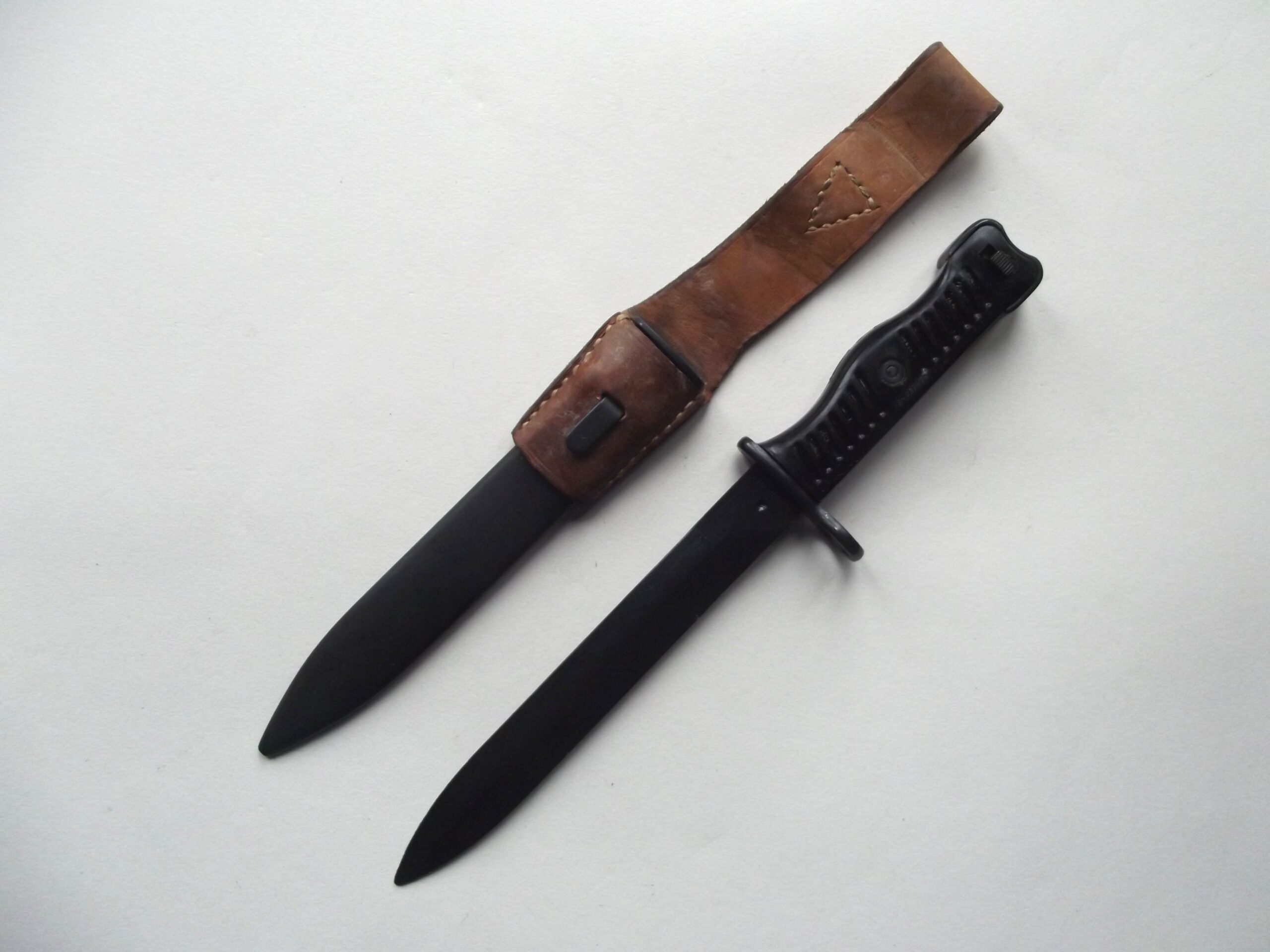 YUGOSLAVIAN M56 BAYONET & SCABBARD