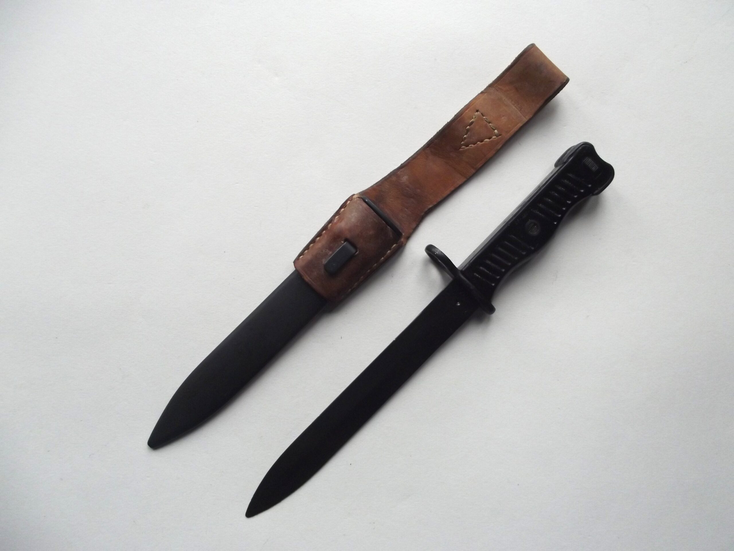 YUGOSLAVIAN M56 BAYONET & SCABBARD